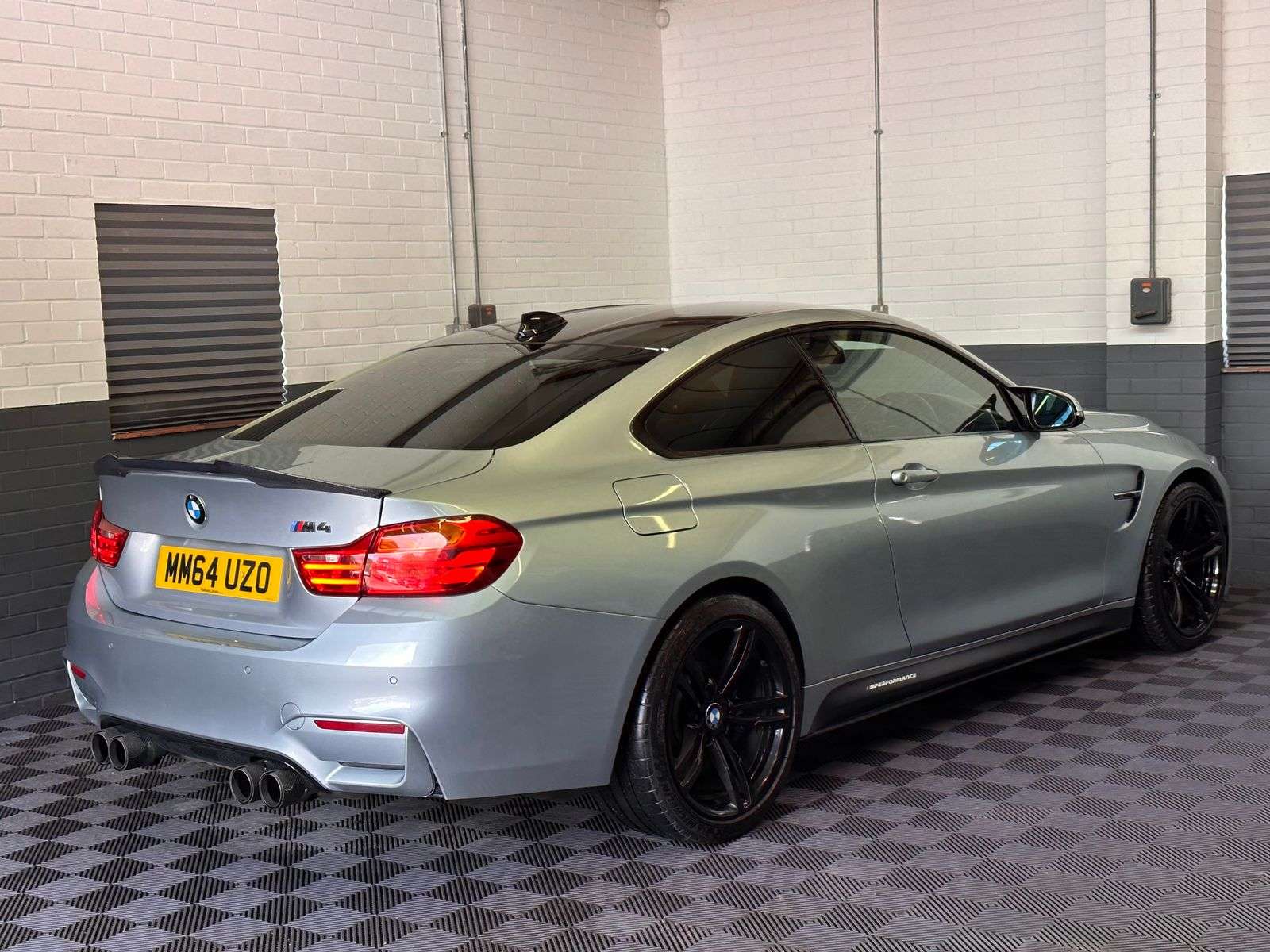 2014 BMW M4 2014 BMW M4