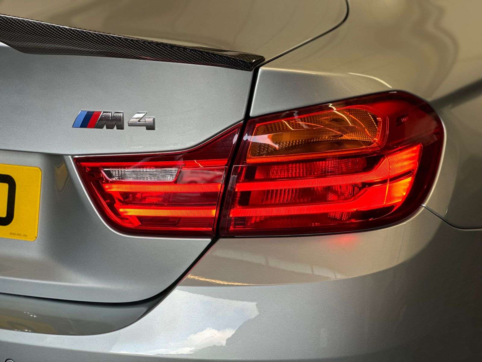 2014 BMW M4 2014 BMW M4