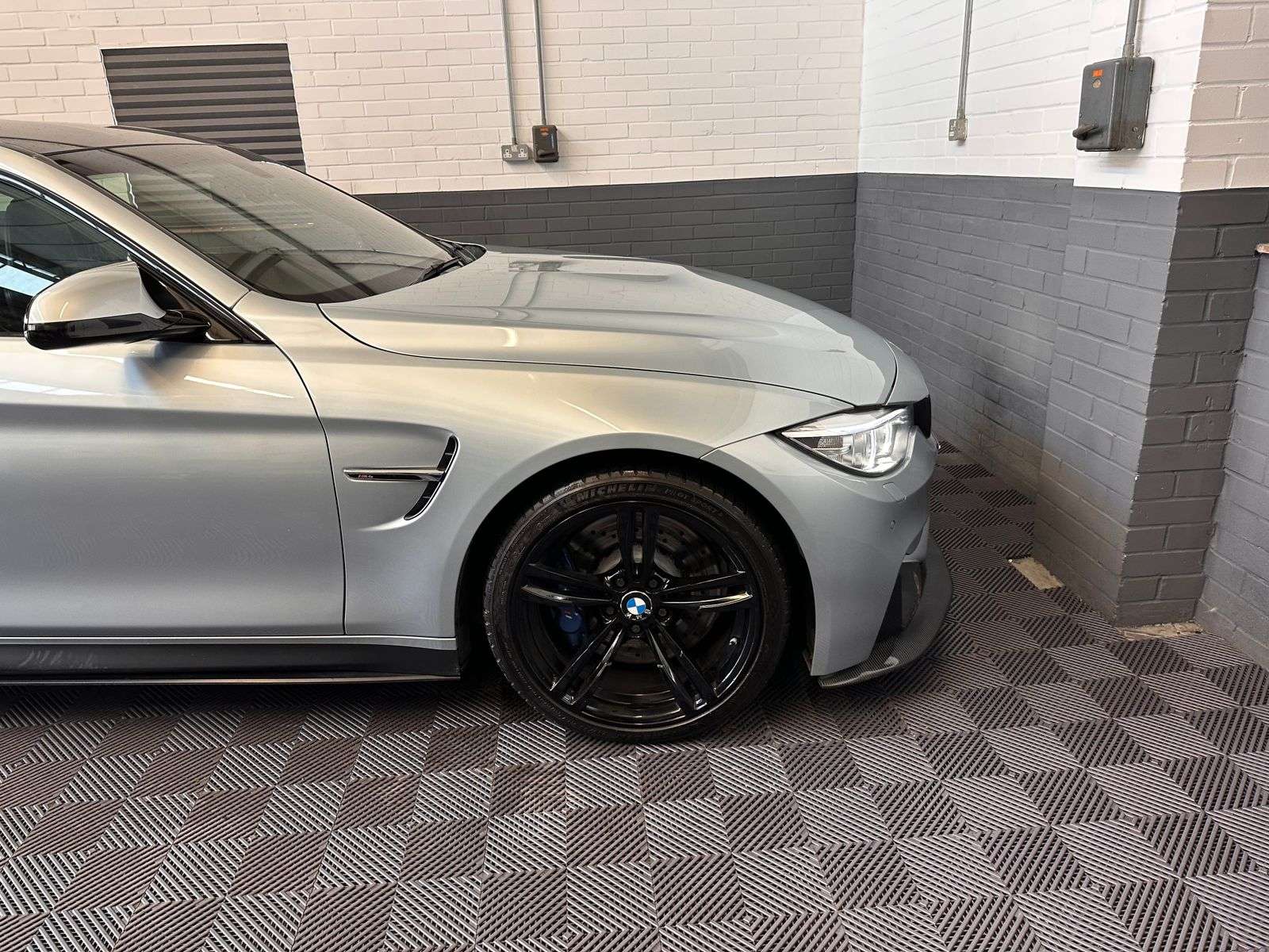 2014 BMW M4 2014 BMW M4