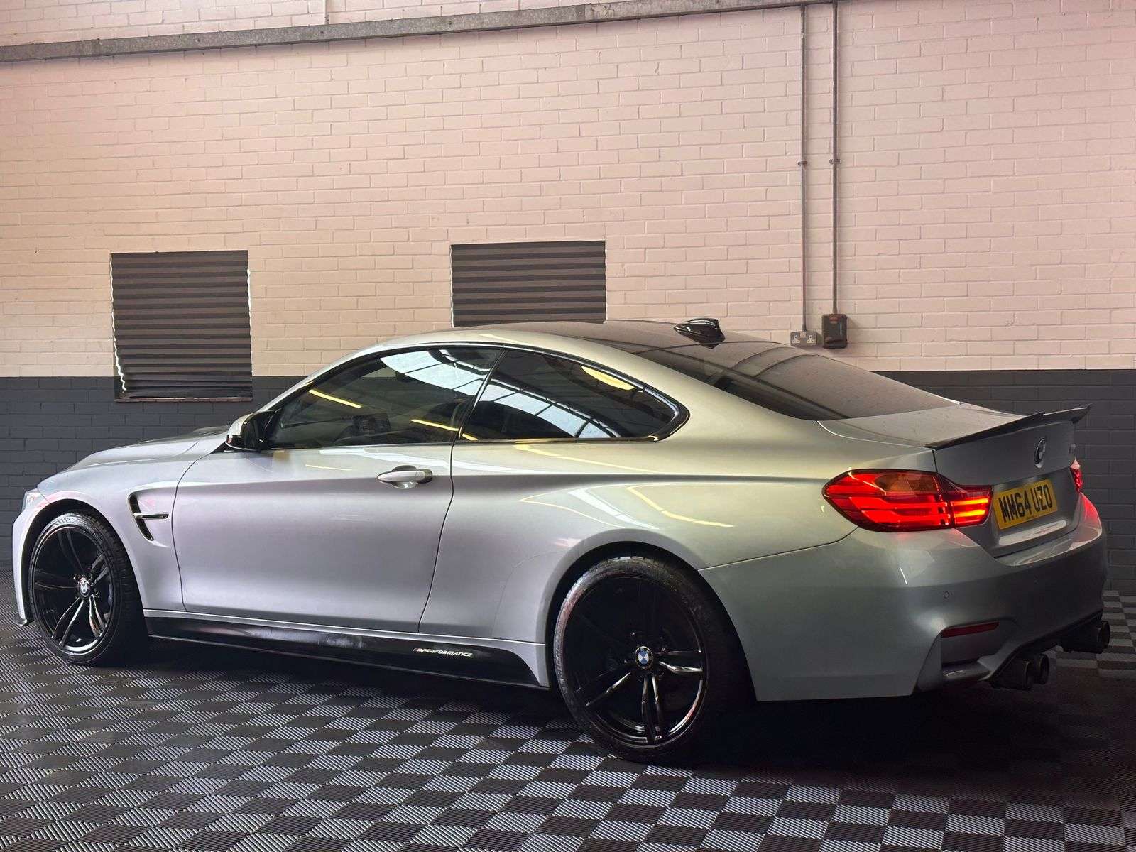 2014 BMW M4 2014 BMW M4