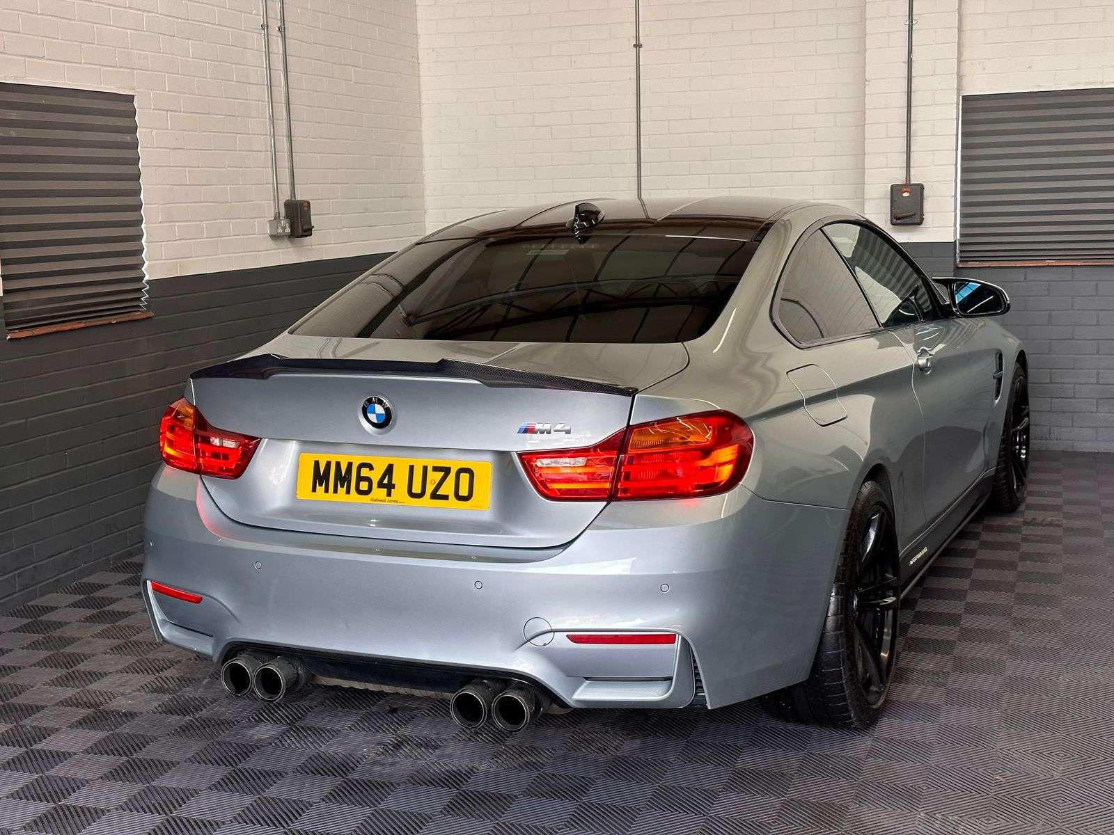 2014 BMW M4 2014 BMW M4