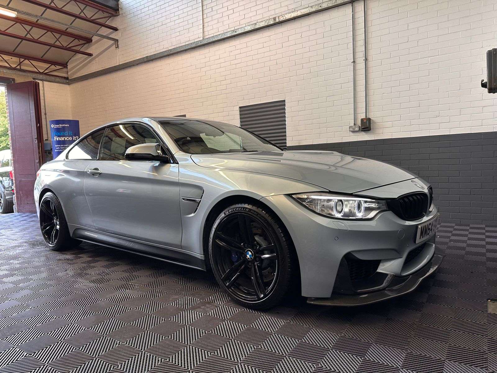 2014 BMW M4 2014 BMW M4