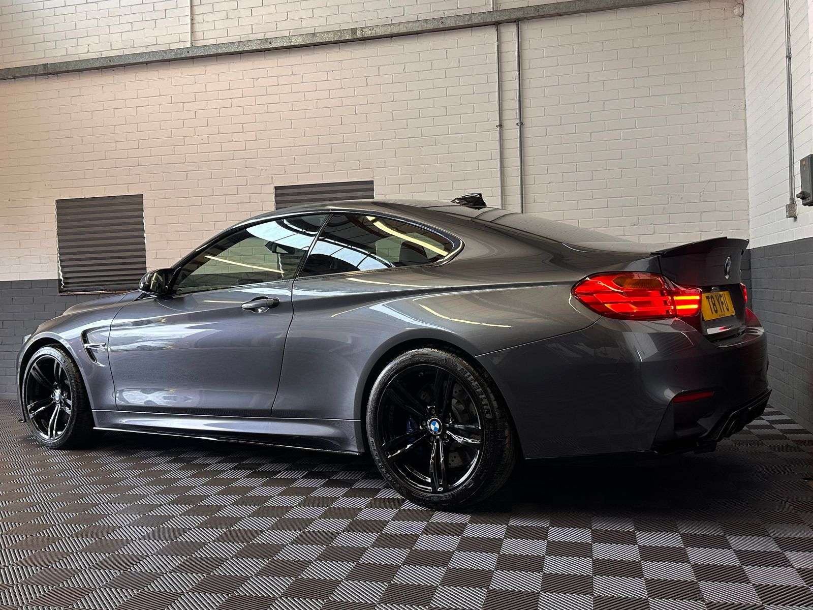 2015 BMW M4 2015 BMW M4