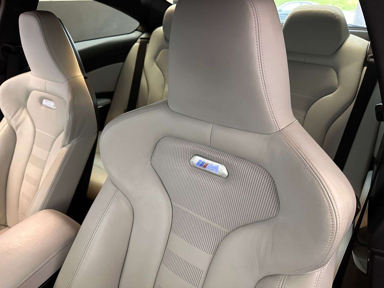 2015 BMW M4 2015 BMW M4