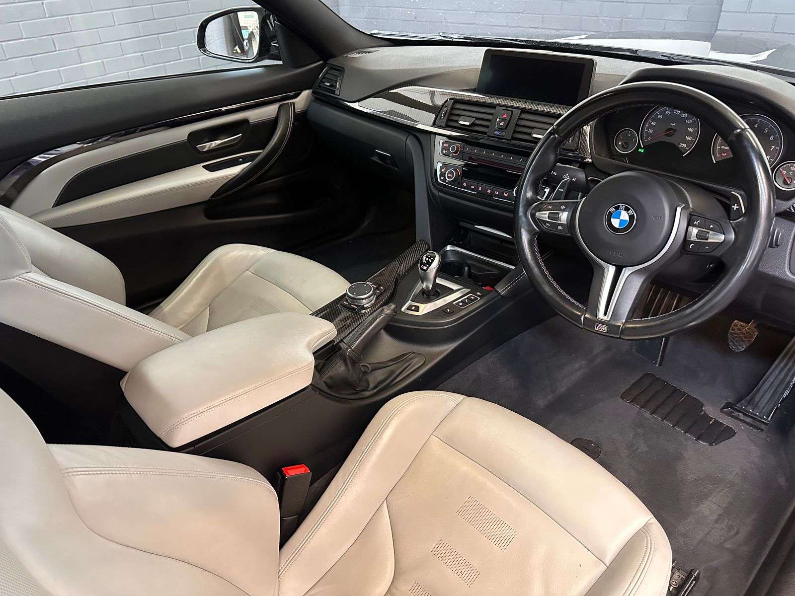 2015 BMW M4 2015 BMW M4