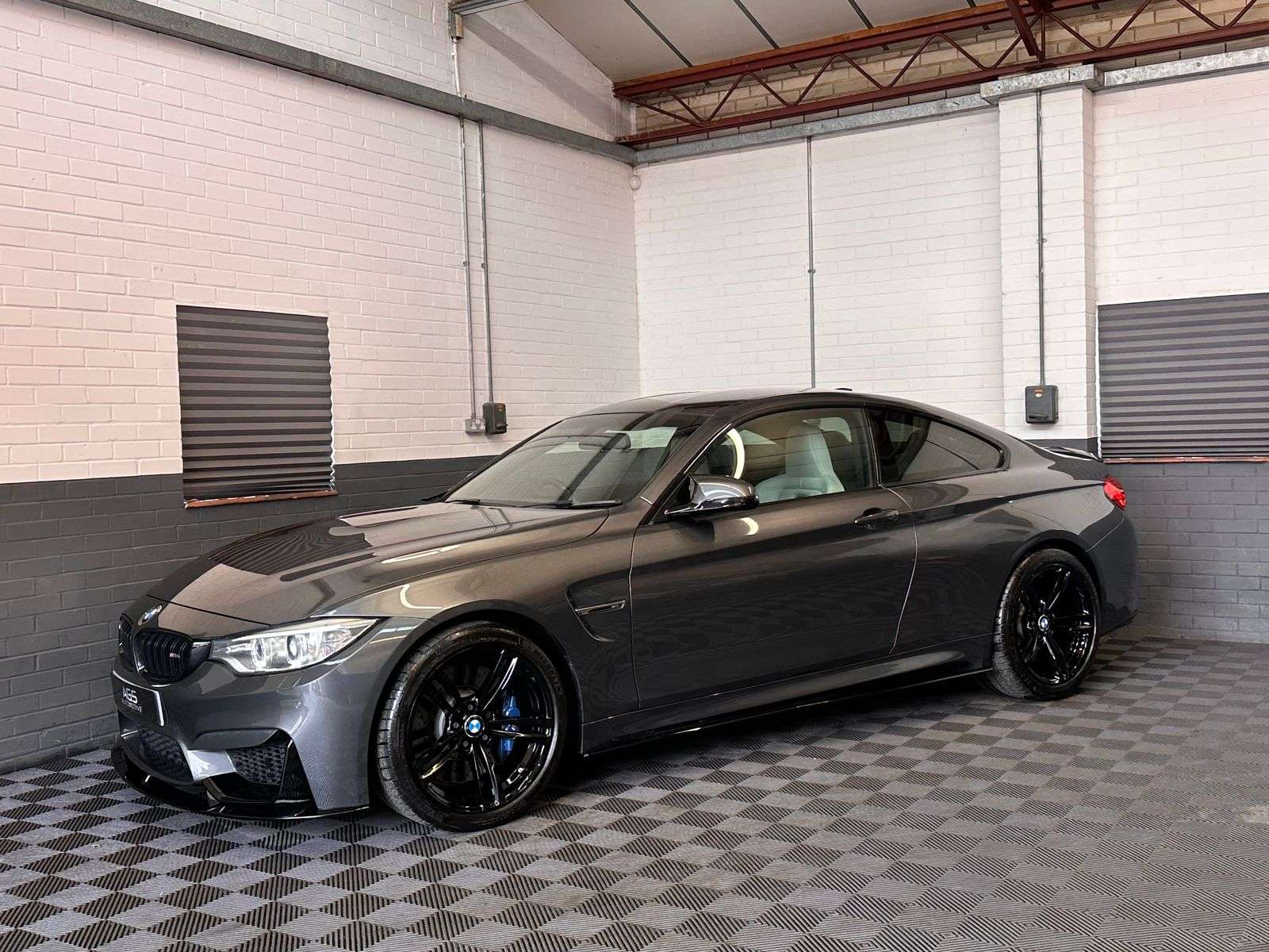 2015 BMW M4 2015 BMW M4