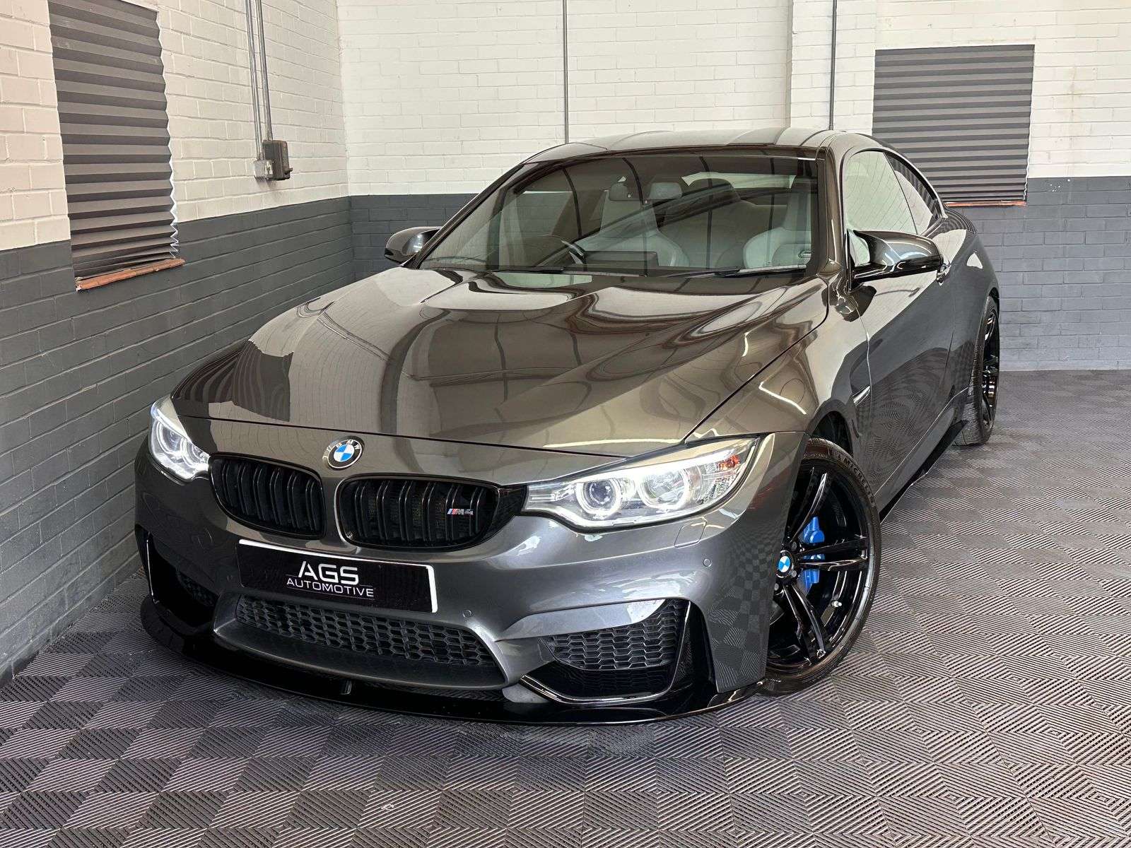 2015 BMW M4 2015 BMW M4