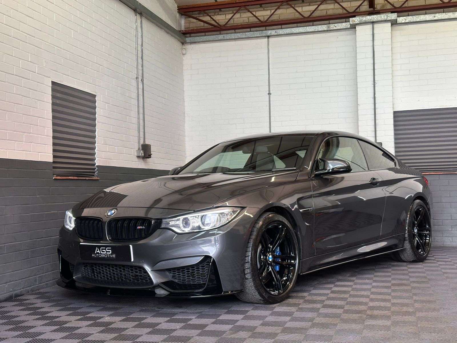 2015 BMW M4 2015 BMW M4