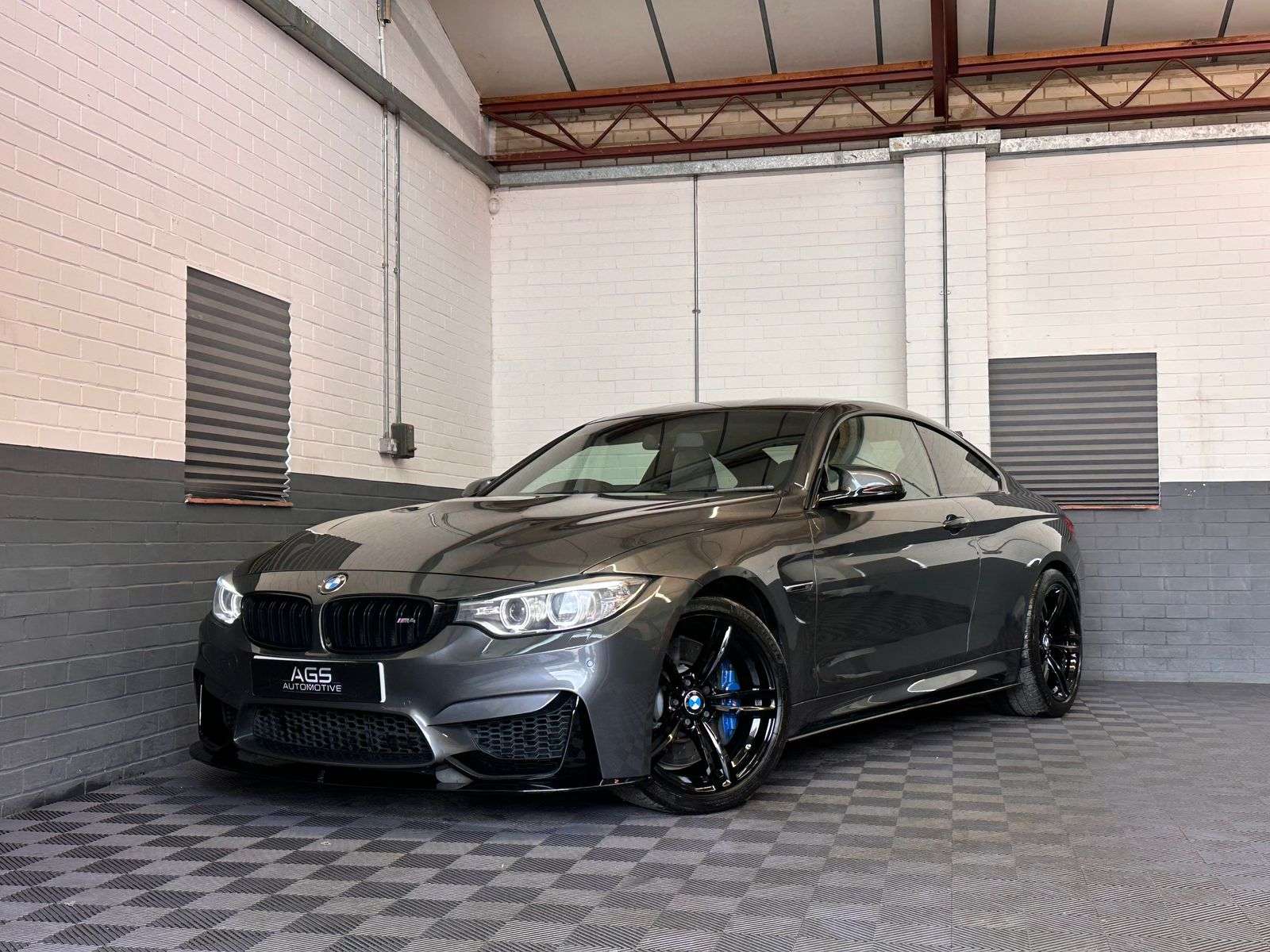 A 2015 BMW M4 3.0 BiTurbo Coupe 2dr Petrol DCT Euro 6 (s/s) (431 ps) A 2015 BMW M4 3.0 BiTurbo Coupe 2dr Petrol DCT Euro 6 (s/s) (431 ps)