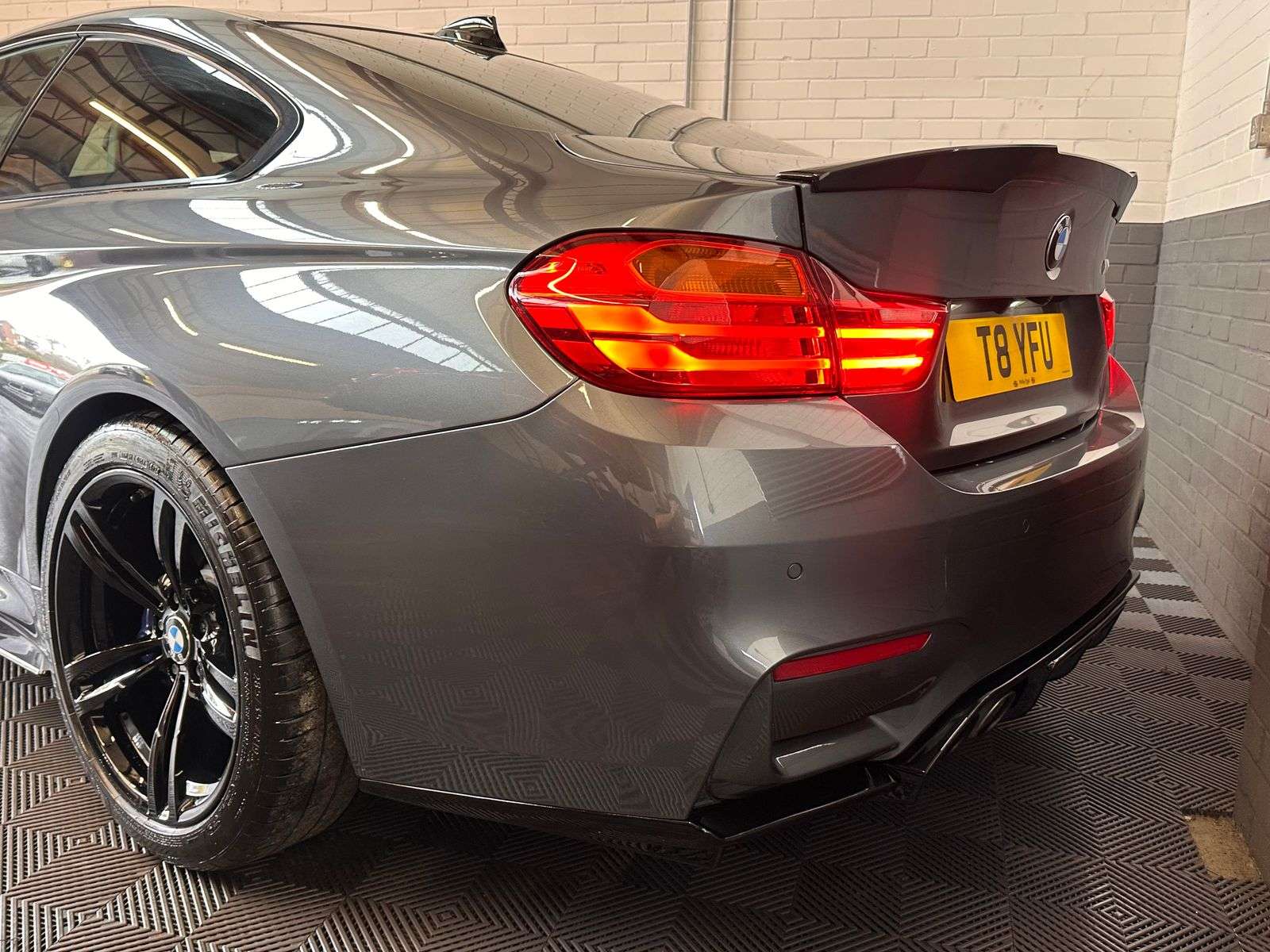 2015 BMW M4 2015 BMW M4
