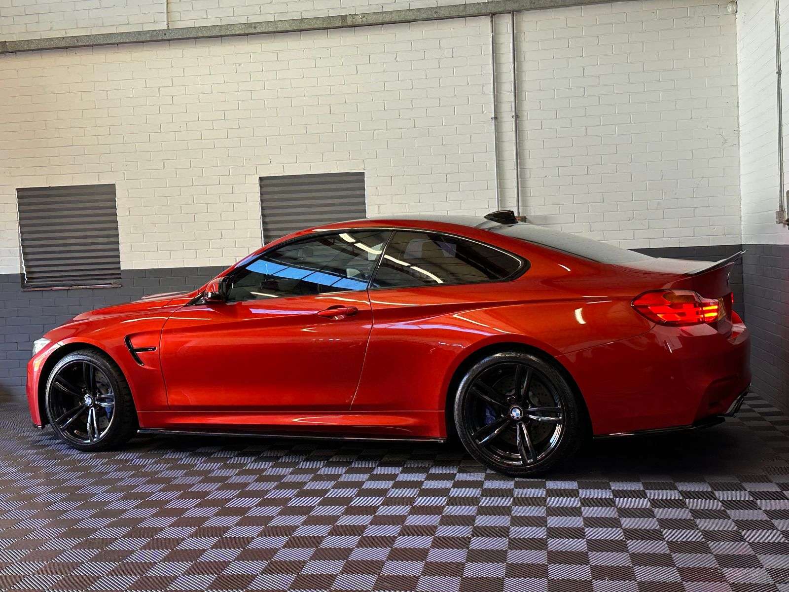 2016 BMW M4 2016 BMW M4