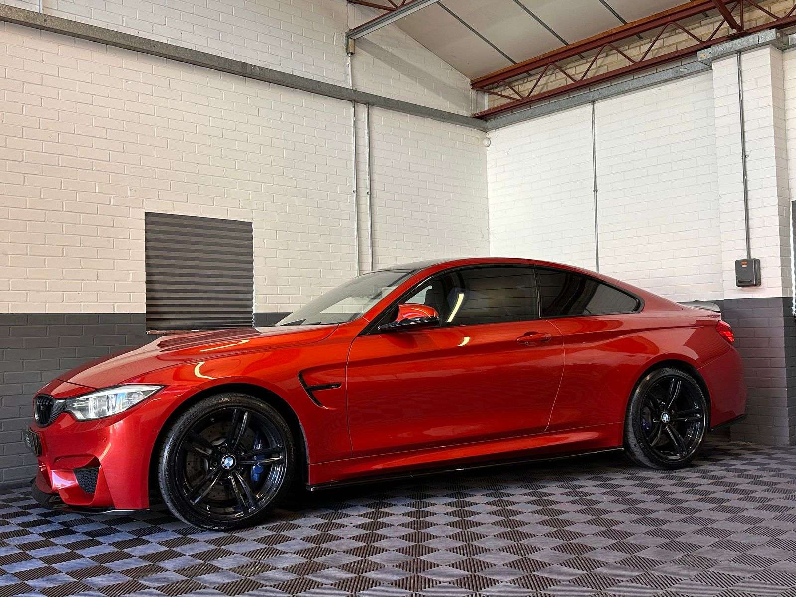 2016 BMW M4 2016 BMW M4