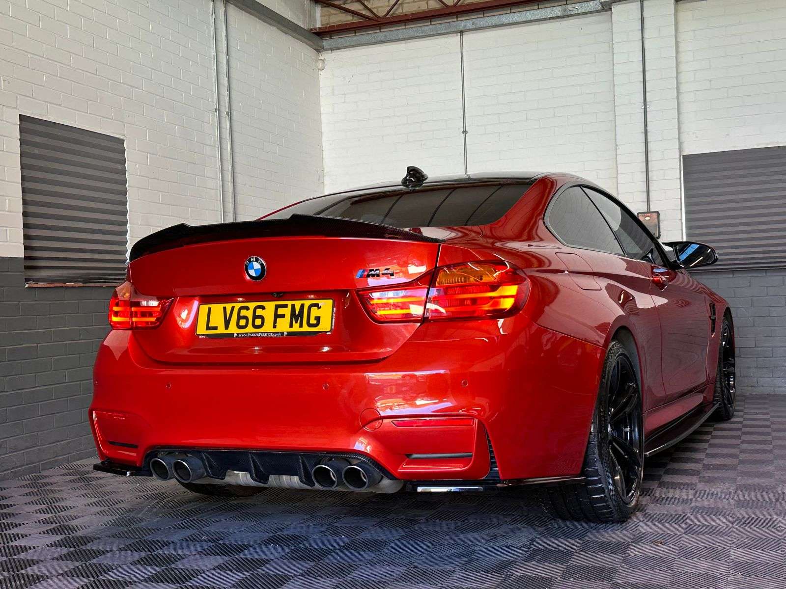 2016 BMW M4 2016 BMW M4