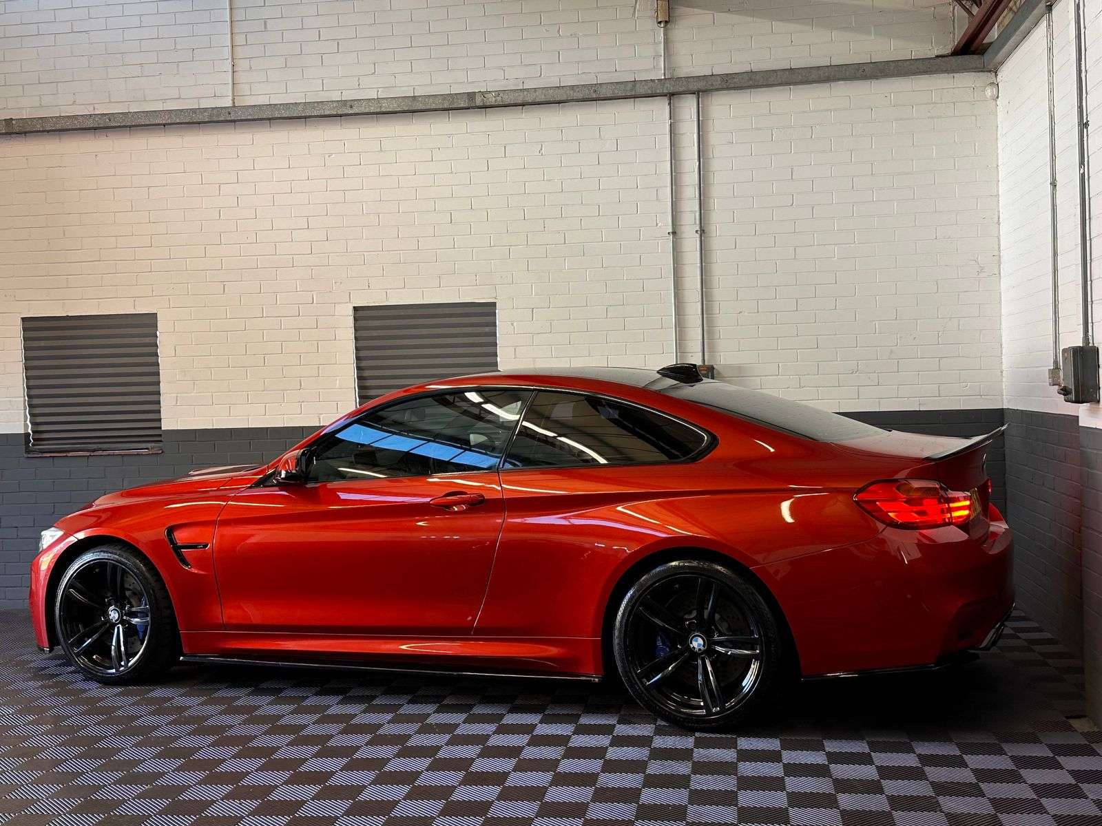 2016 BMW M4 2016 BMW M4