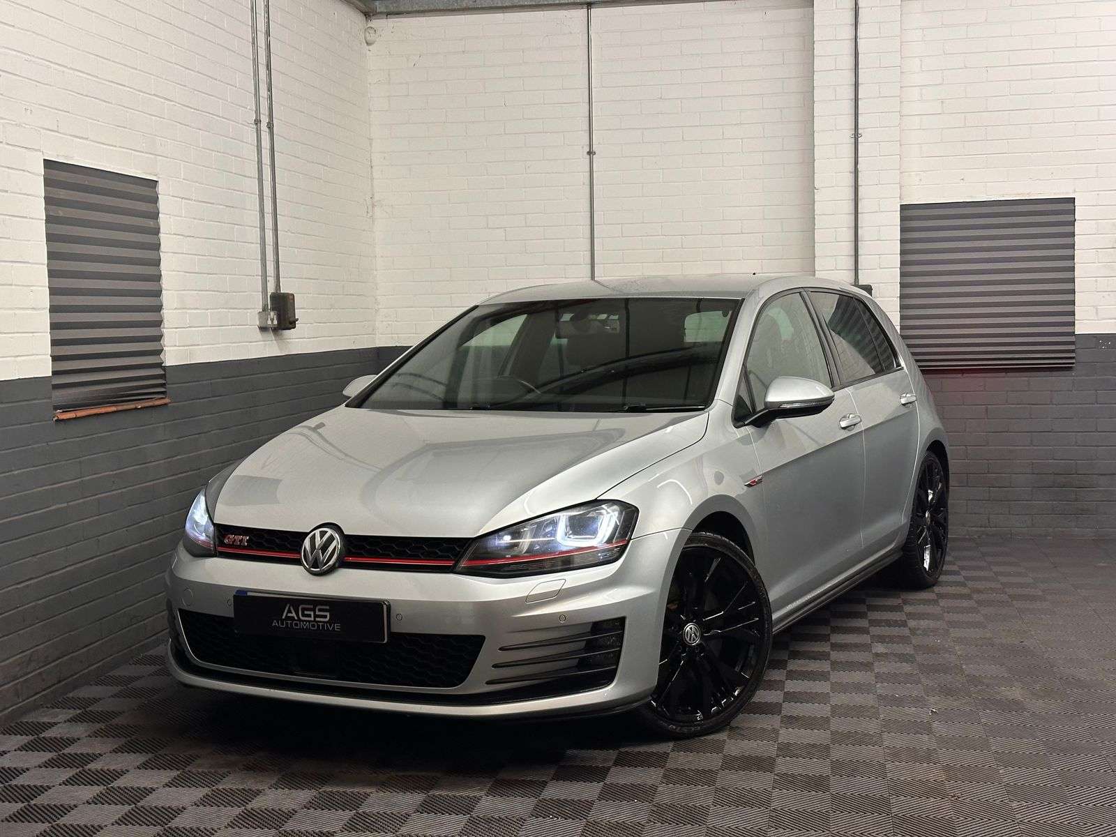 A 2016 VOLKSWAGEN GOLF 2.0 TSI BlueMotion Tech GTI Hatchback 5dr Petrol DSG Euro 6 (s/s) (220 ps) A 2016 VOLKSWAGEN GOLF 2.0 TSI BlueMotion Tech GTI Hatchback 5dr Petrol DSG Euro 6 (s/s) (220 ps)
