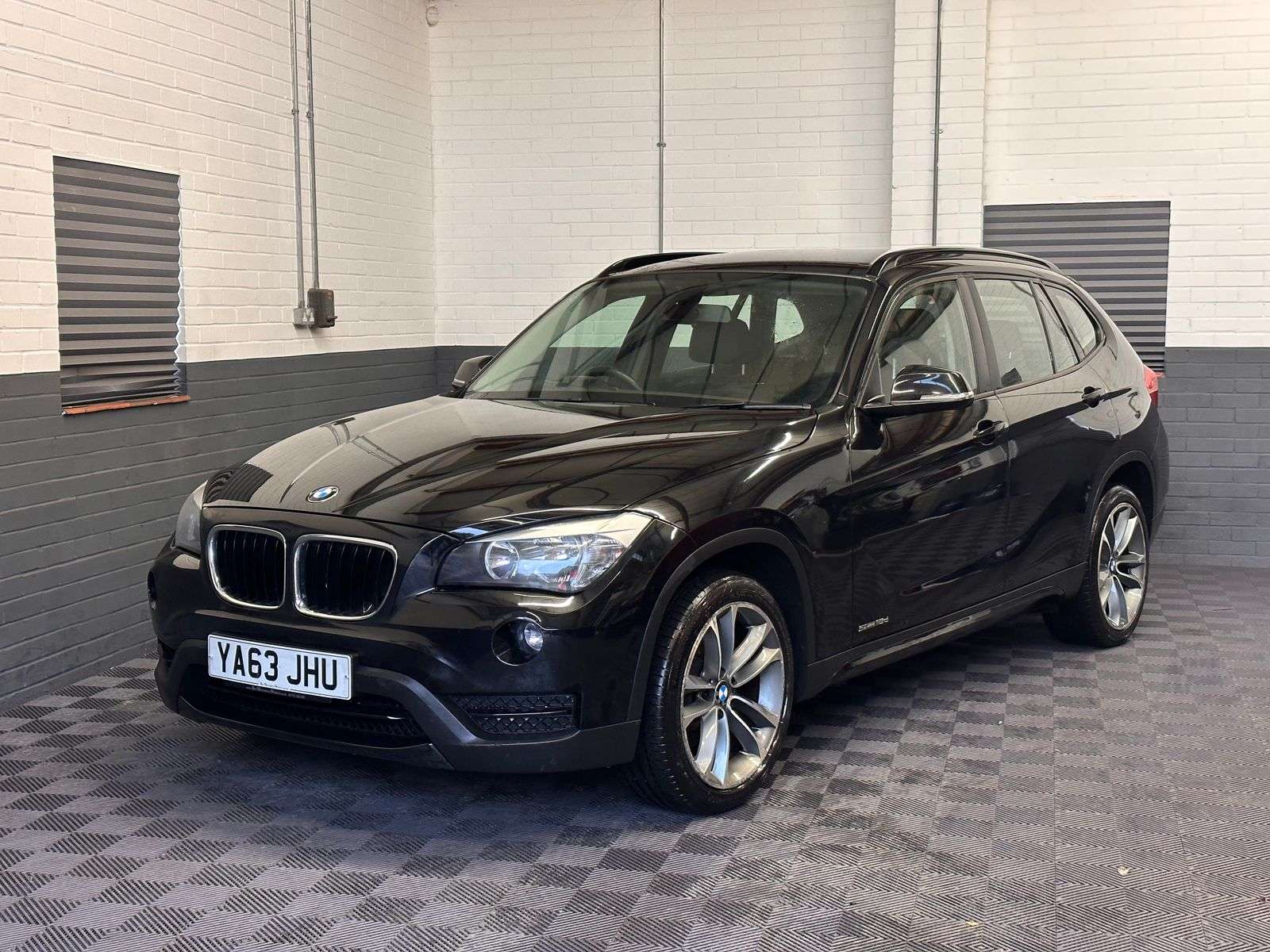 A 2014 BMW X1 2.0 18d Sport SUV 5dr Diesel Manual sDrive Euro 5 (s/s) (143 ps) A 2014 BMW X1 2.0 18d Sport SUV 5dr Diesel Manual sDrive Euro 5 (s/s) (143 ps)
