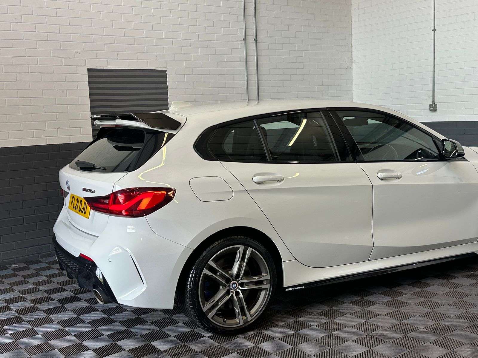 2021 BMW 1 SERIES 2021 BMW 1 SERIES