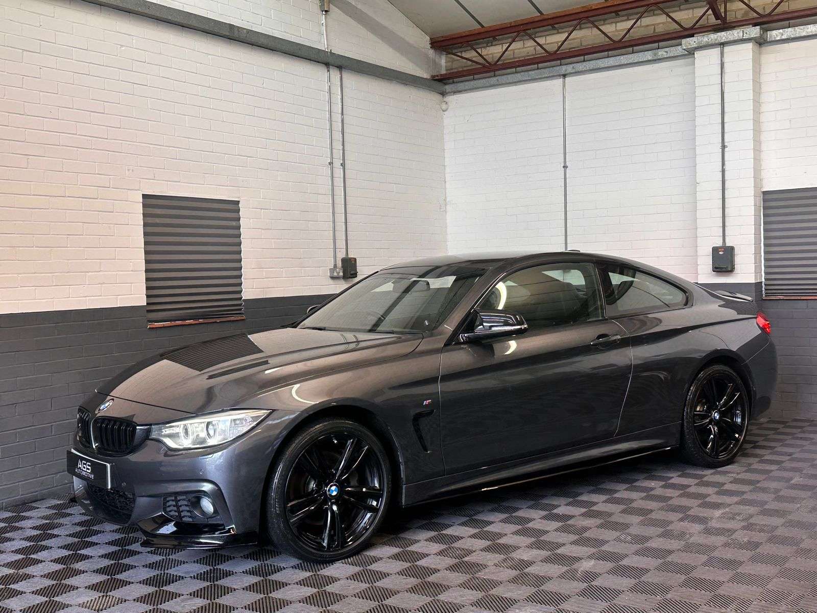 A 2015 BMW 4 SERIES 3.0 435d M Sport Coupe 2dr Diesel Auto xDrive Euro 6 (s/s) (313 ps) A 2015 BMW 4 SERIES 3.0 435d M Sport Coupe 2dr Diesel Auto xDrive Euro 6 (s/s) (313 ps)