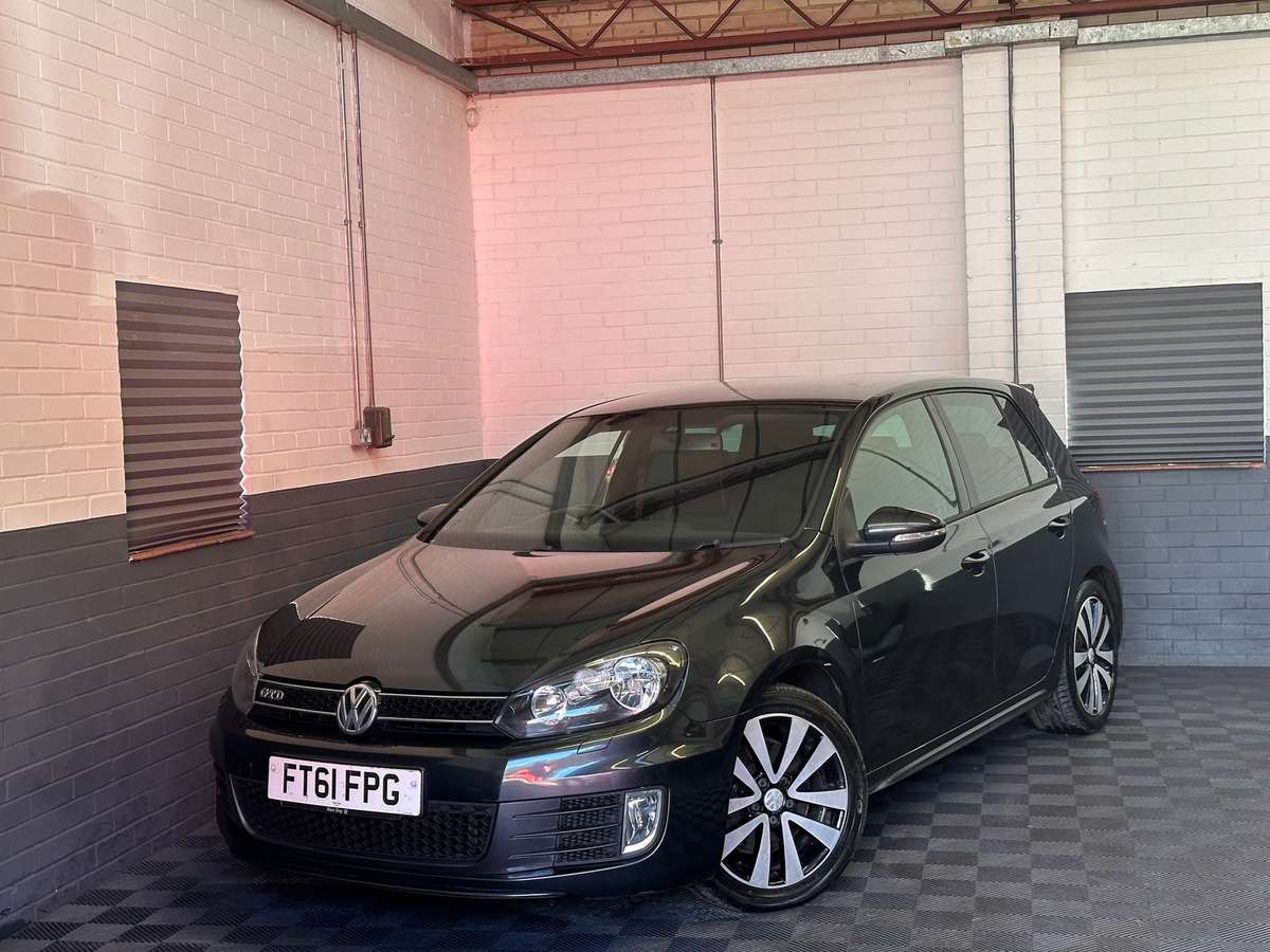 Check out this Volkswagen Golf 2011 Diesel Manual