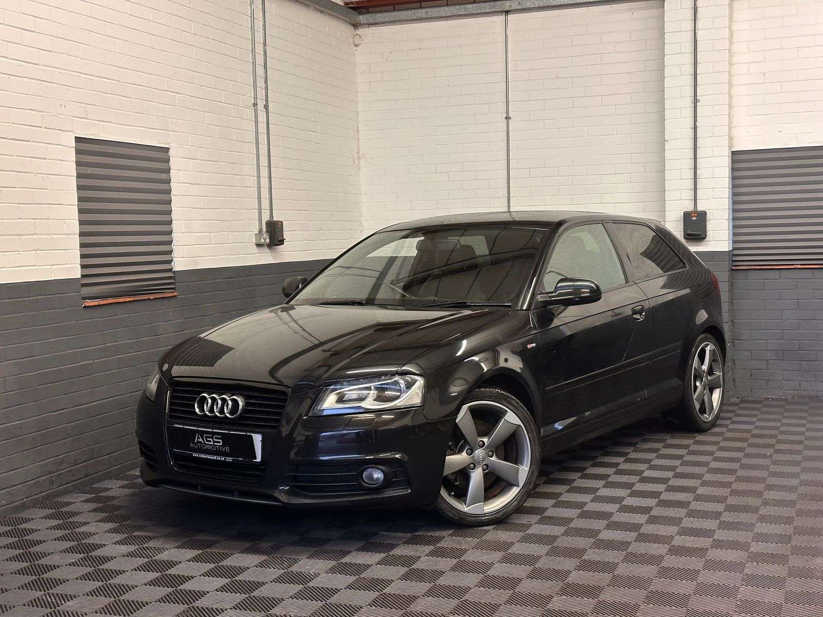 A 2011 AUDI A3 2.0 TFSI Black Edition Hatchback 3dr Petrol Manual Euro 5 (200 ps) A 2011 AUDI A3 2.0 TFSI Black Edition Hatchback 3dr Petrol Manual Euro 5 (200 ps)