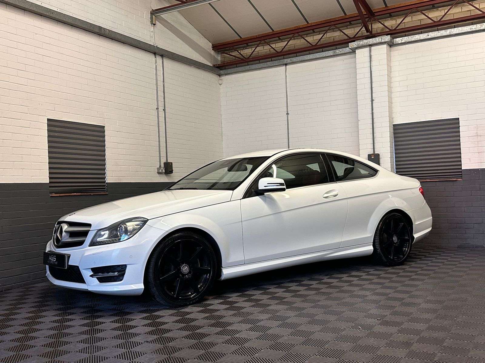 A 2013 MERCEDES-BENZ C CLASS 2.1 C220 CDI BlueEfficiency AMG Sport Coupe 2dr Diesel G-Tronic+ Euro 5 (s/s) (170 ps) A 2013 MERCEDES-BENZ C CLASS 2.1 C220 CDI BlueEfficiency AMG Sport Coupe 2dr Diesel G-Tronic+ Euro 5 (s/s) (170 ps)