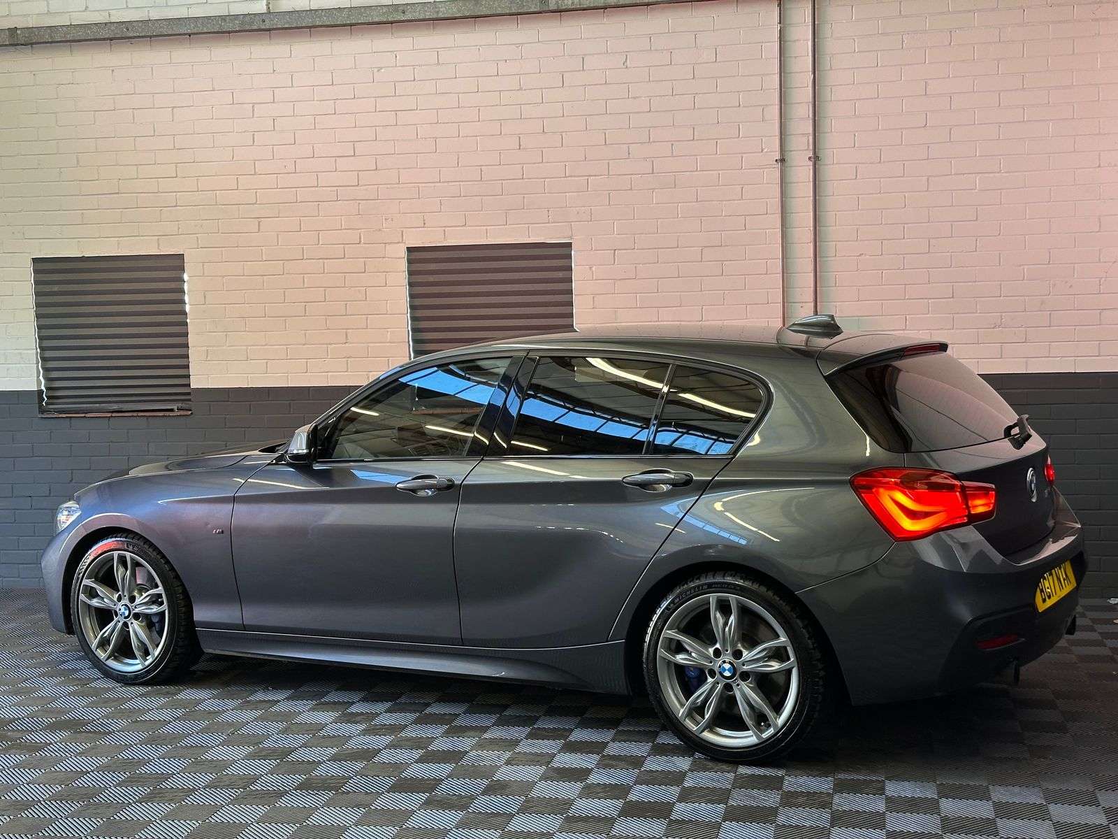 2017 BMW 1 SERIES 2017 BMW 1 SERIES