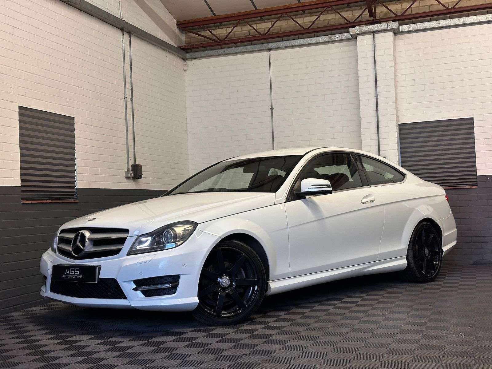 A 2013 MERCEDES-BENZ C CLASS 2.1 C220 CDI BlueEfficiency AMG Sport Coupe 2dr Diesel G-Tronic+ Euro 5 (s/s) (170 ps) A 2013 MERCEDES-BENZ C CLASS 2.1 C220 CDI BlueEfficiency AMG Sport Coupe 2dr Diesel G-Tronic+ Euro 5 (s/s) (170 ps)