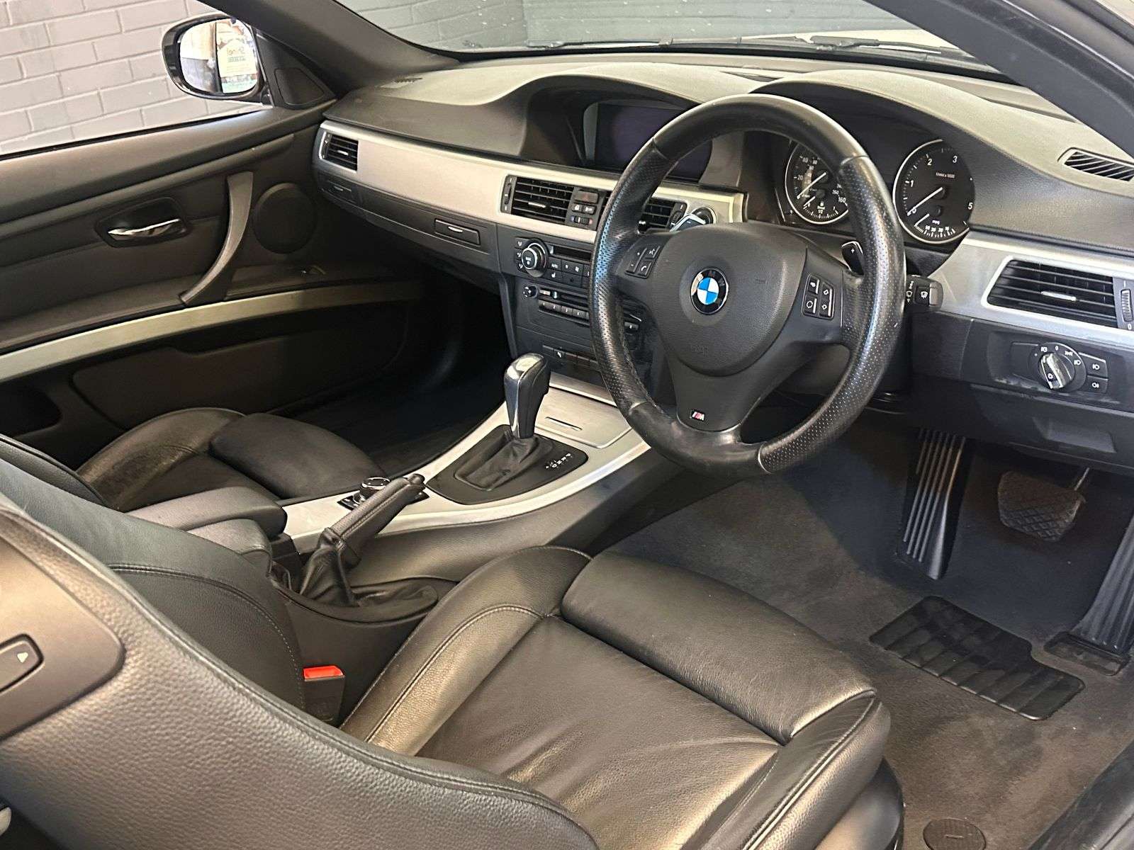 2011 BMW 3 SERIES 2011 BMW 3 SERIES