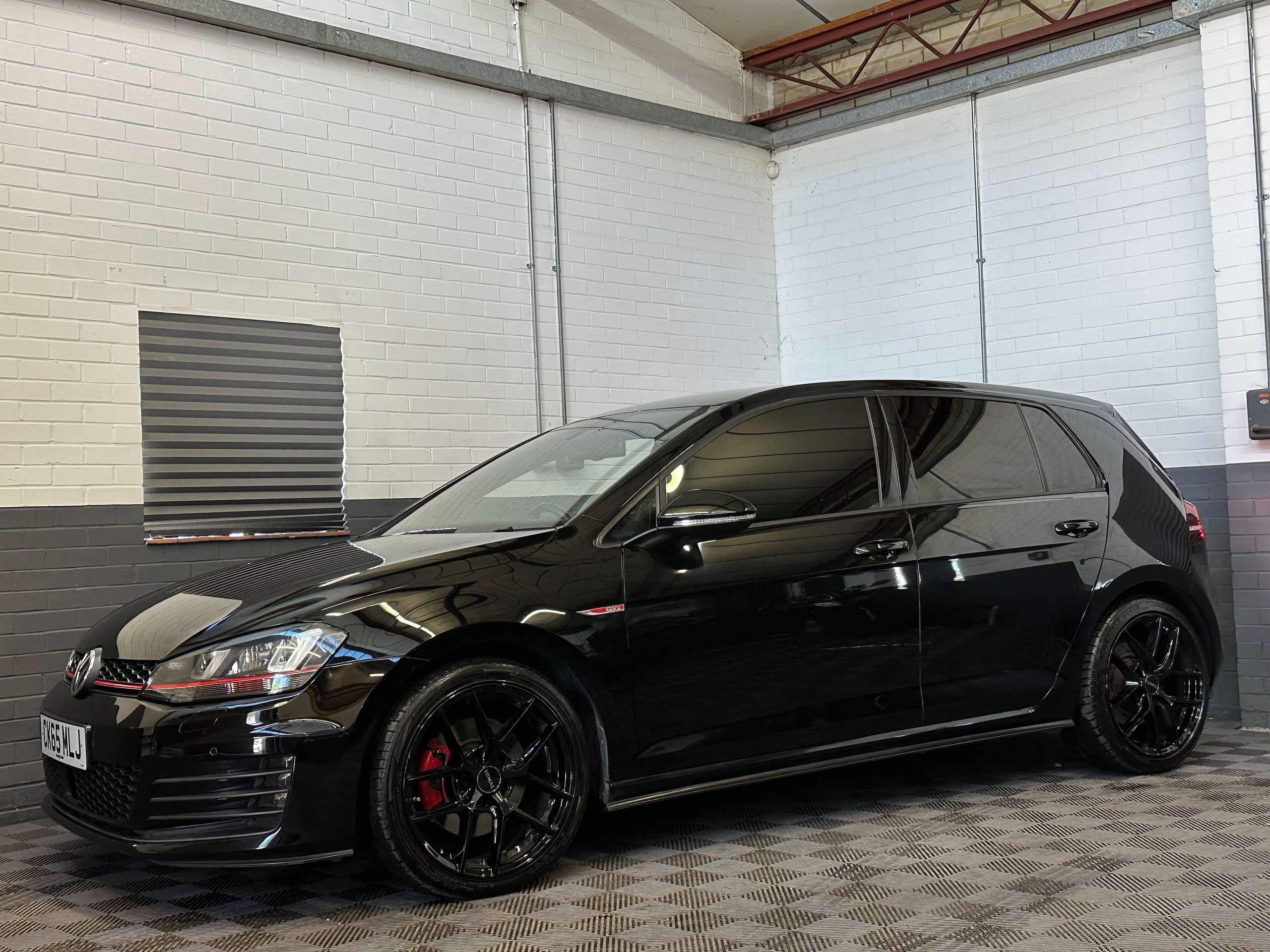 A 2015 VOLKSWAGEN GOLF 2.0 TSI BlueMotion Tech GTI Hatchback 5dr Petrol DSG Euro 6 (s/s) (220 ps) A 2015 VOLKSWAGEN GOLF 2.0 TSI BlueMotion Tech GTI Hatchback 5dr Petrol DSG Euro 6 (s/s) (220 ps)