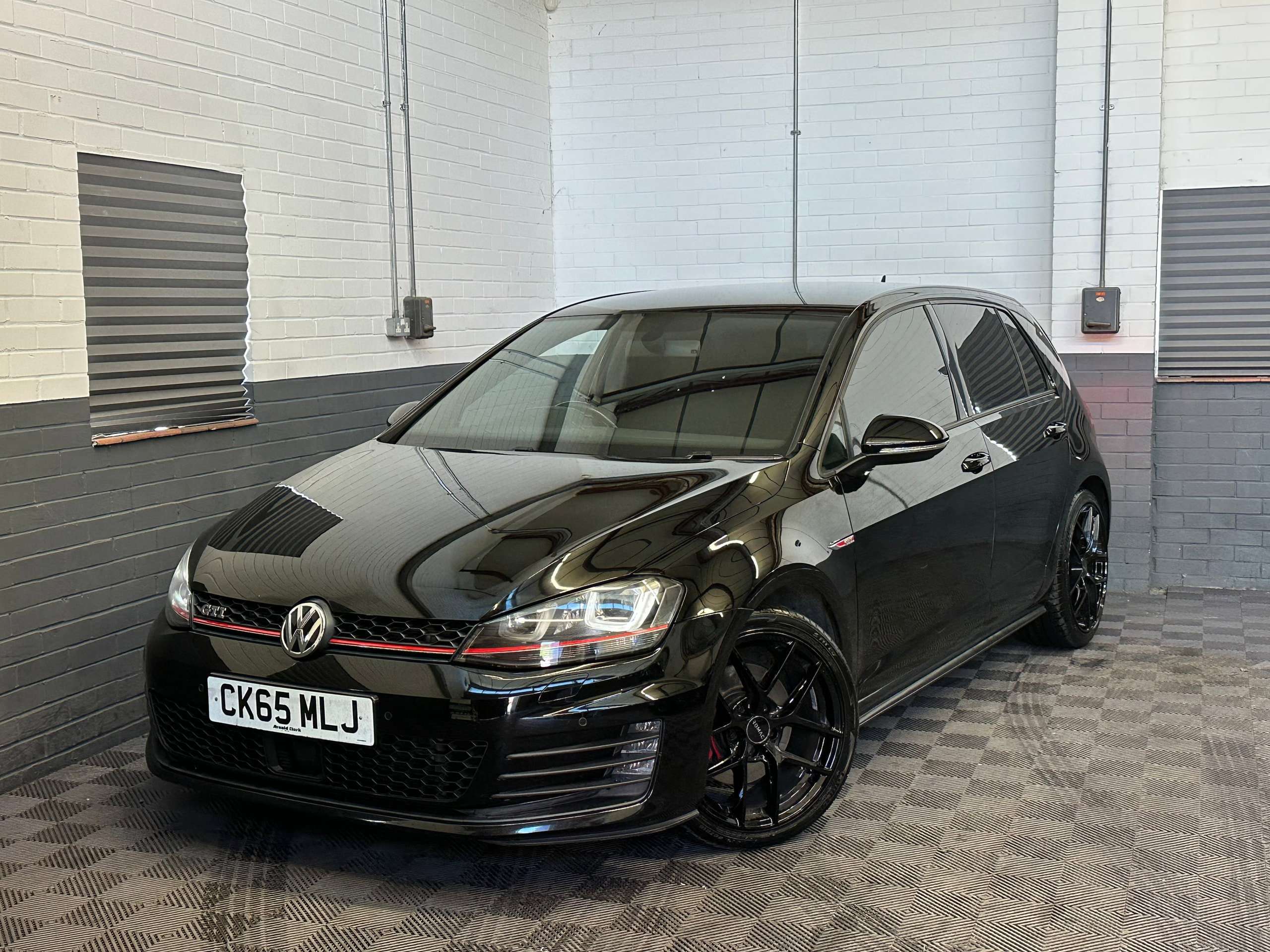 A 2015 VOLKSWAGEN GOLF 2.0 TSI BlueMotion Tech GTI Hatchback 5dr Petrol DSG Euro 6 (s/s) (220 ps) A 2015 VOLKSWAGEN GOLF 2.0 TSI BlueMotion Tech GTI Hatchback 5dr Petrol DSG Euro 6 (s/s) (220 ps)