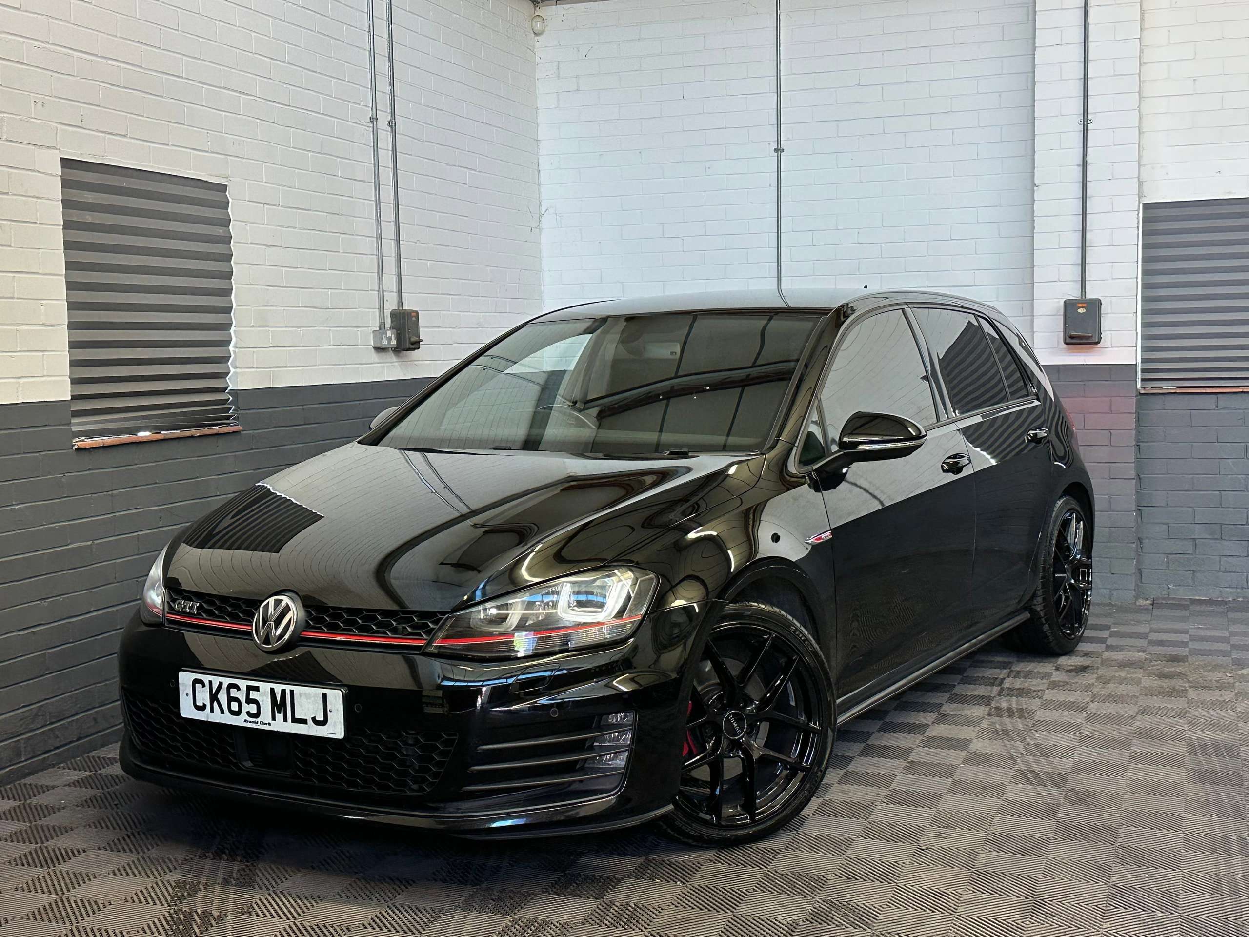 A 2015 VOLKSWAGEN GOLF 2.0 TSI BlueMotion Tech GTI Hatchback 5dr Petrol DSG Euro 6 (s/s) (220 ps) A 2015 VOLKSWAGEN GOLF 2.0 TSI BlueMotion Tech GTI Hatchback 5dr Petrol DSG Euro 6 (s/s) (220 ps)