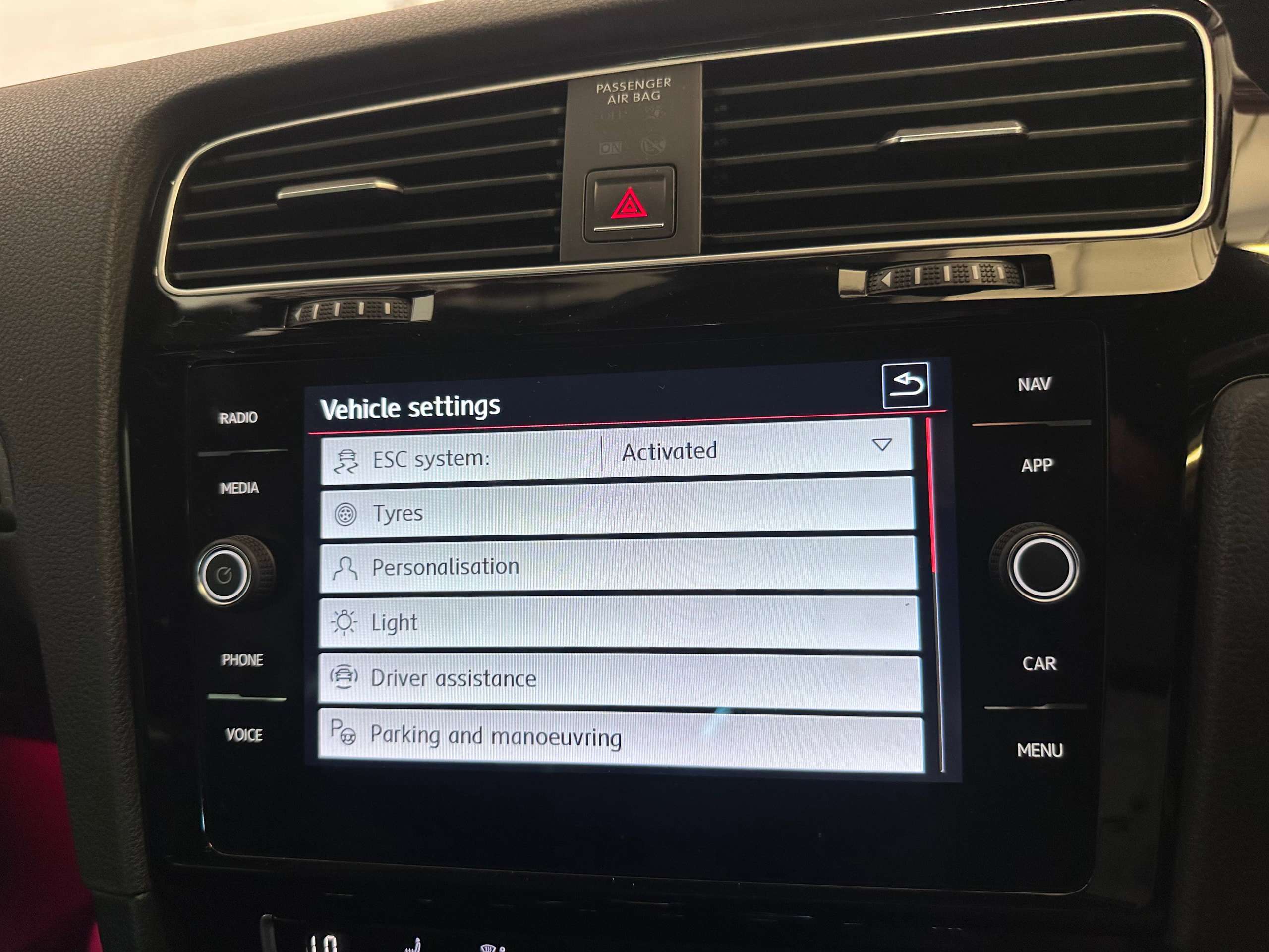 2017 VOLKSWAGEN GOLF 2017 VOLKSWAGEN GOLF