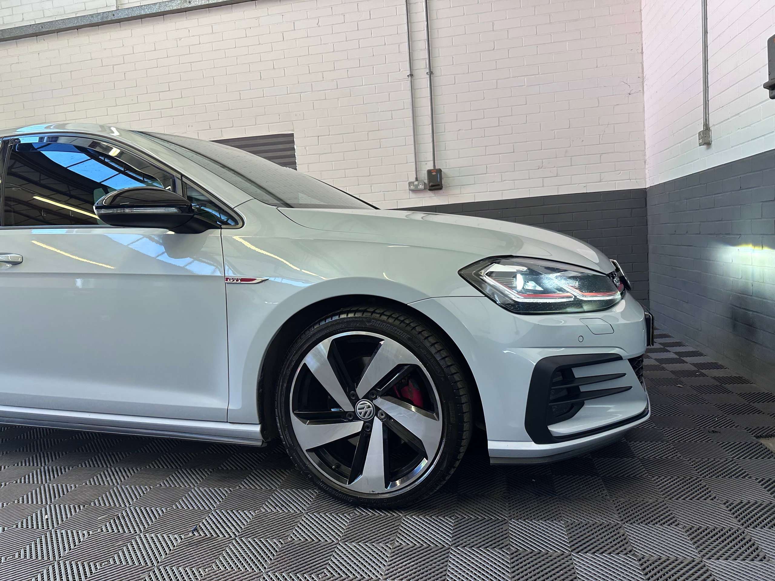 2017 VOLKSWAGEN GOLF 2017 VOLKSWAGEN GOLF