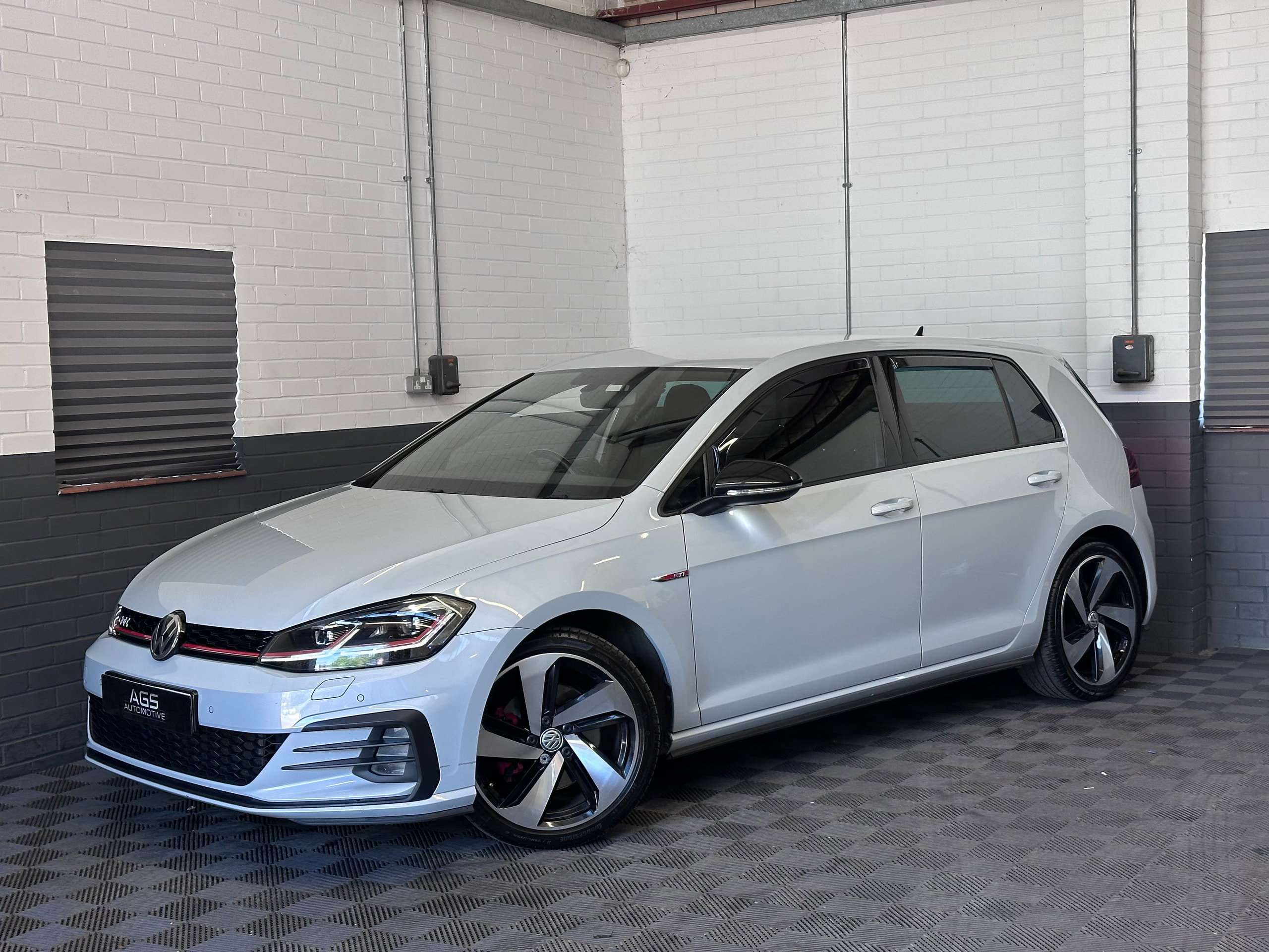 A 2017 VOLKSWAGEN GOLF 2.0 TSI GTI Hatchback 5dr Petrol DSG Euro 6 (s/s) (230 ps) A 2017 VOLKSWAGEN GOLF 2.0 TSI GTI Hatchback 5dr Petrol DSG Euro 6 (s/s) (230 ps)
