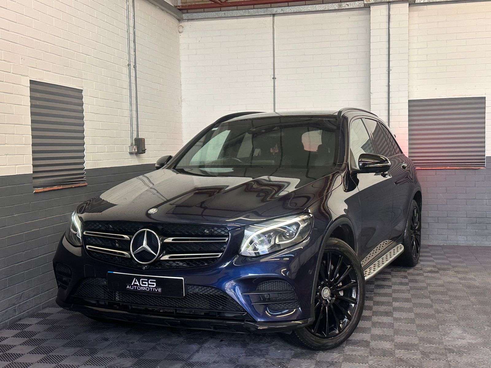 A 2016 MERCEDES-BENZ GLC 2.1 GLC250d AMG Line (Premium) SUV 5dr Diesel G-Tronic 4MATIC Euro 6 (s/s) (204 ps) A 2016 MERCEDES-BENZ GLC 2.1 GLC250d AMG Line (Premium) SUV 5dr Diesel G-Tronic 4MATIC Euro 6 (s/s) (204 ps)