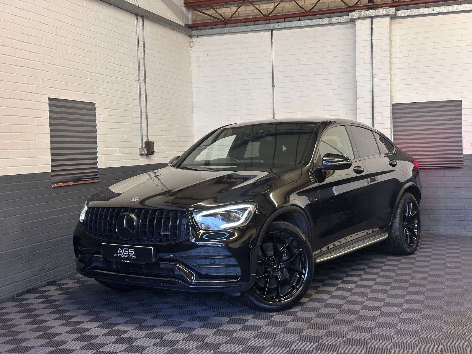 A 2020 MERCEDES GLC-CLASS AMG GLC 43 4MATIC PREMIUM A 2020 MERCEDES GLC-CLASS AMG GLC 43 4MATIC PREMIUM