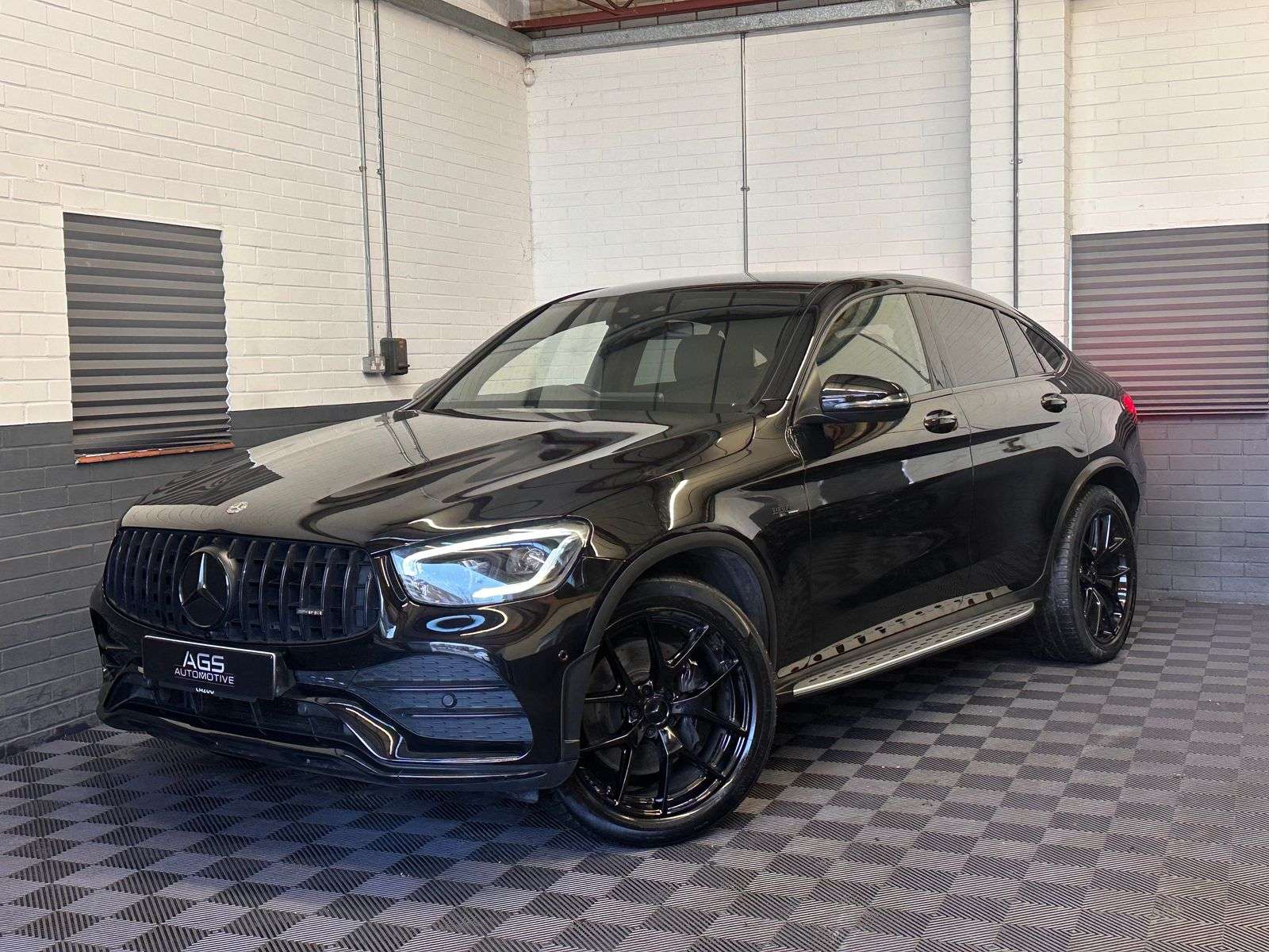 A 2020 MERCEDES GLC-CLASS AMG GLC 43 4MATIC PREMIUM A 2020 MERCEDES GLC-CLASS AMG GLC 43 4MATIC PREMIUM