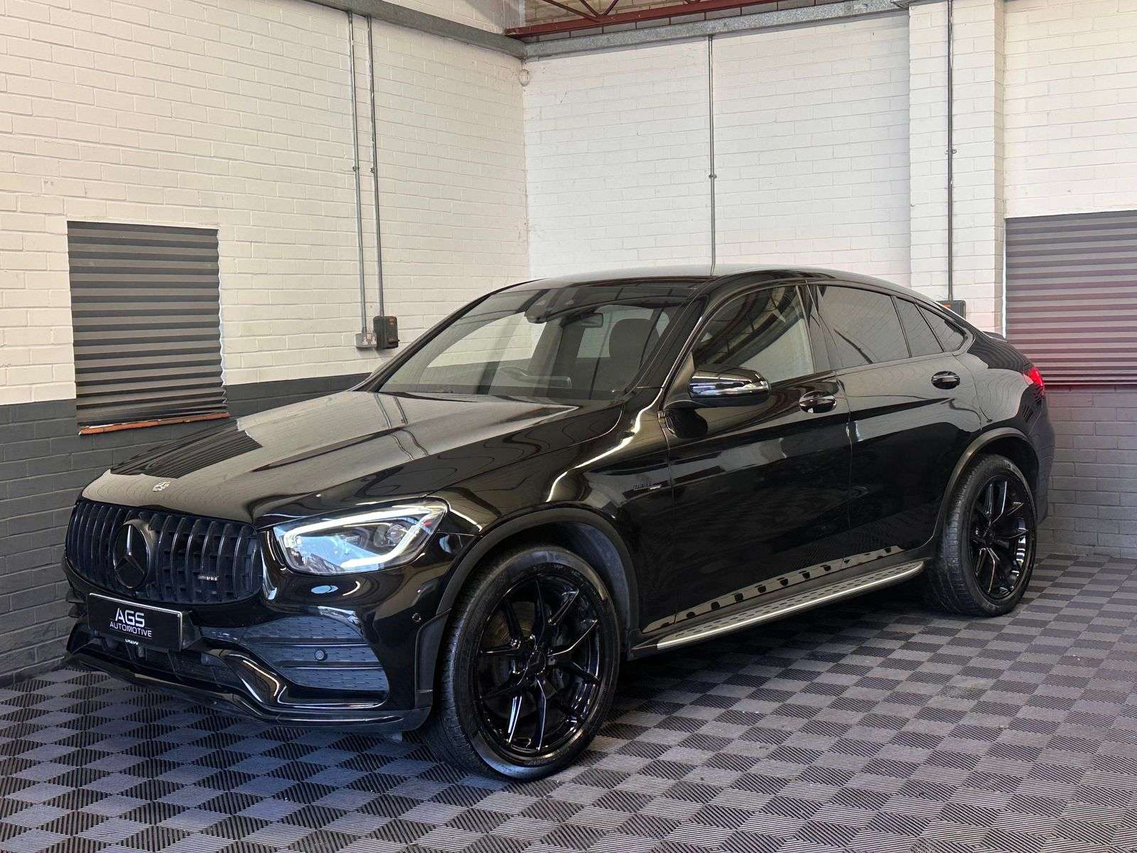 A 2020 MERCEDES GLC-CLASS AMG GLC 43 4MATIC PREMIUM A 2020 MERCEDES GLC-CLASS AMG GLC 43 4MATIC PREMIUM