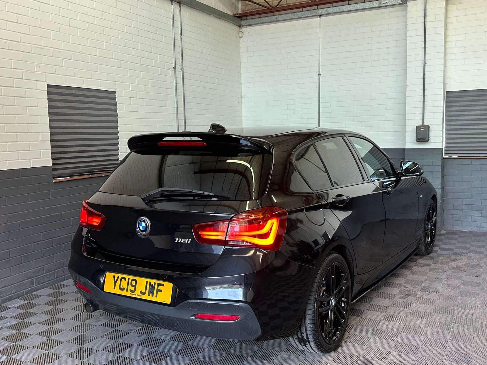 2019 BMW 1 SERIES 2019 BMW 1 SERIES