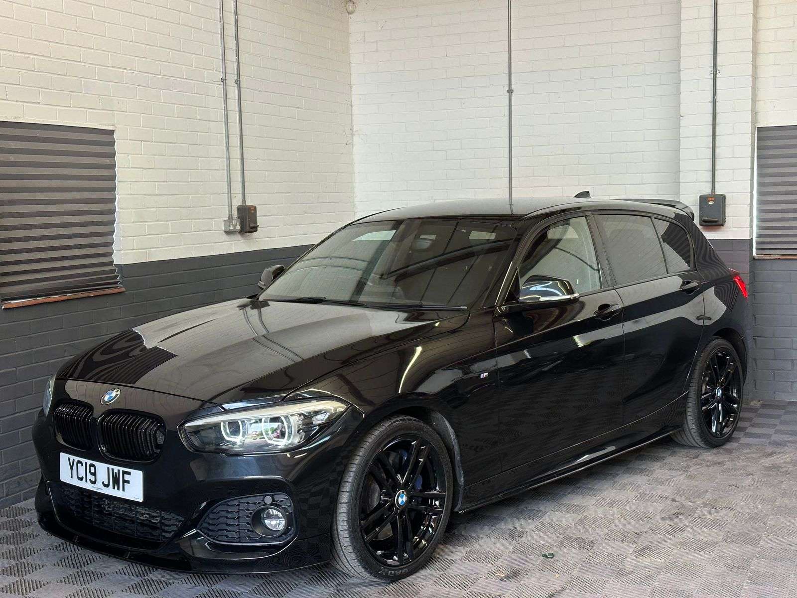 2019 BMW 1 SERIES 2019 BMW 1 SERIES