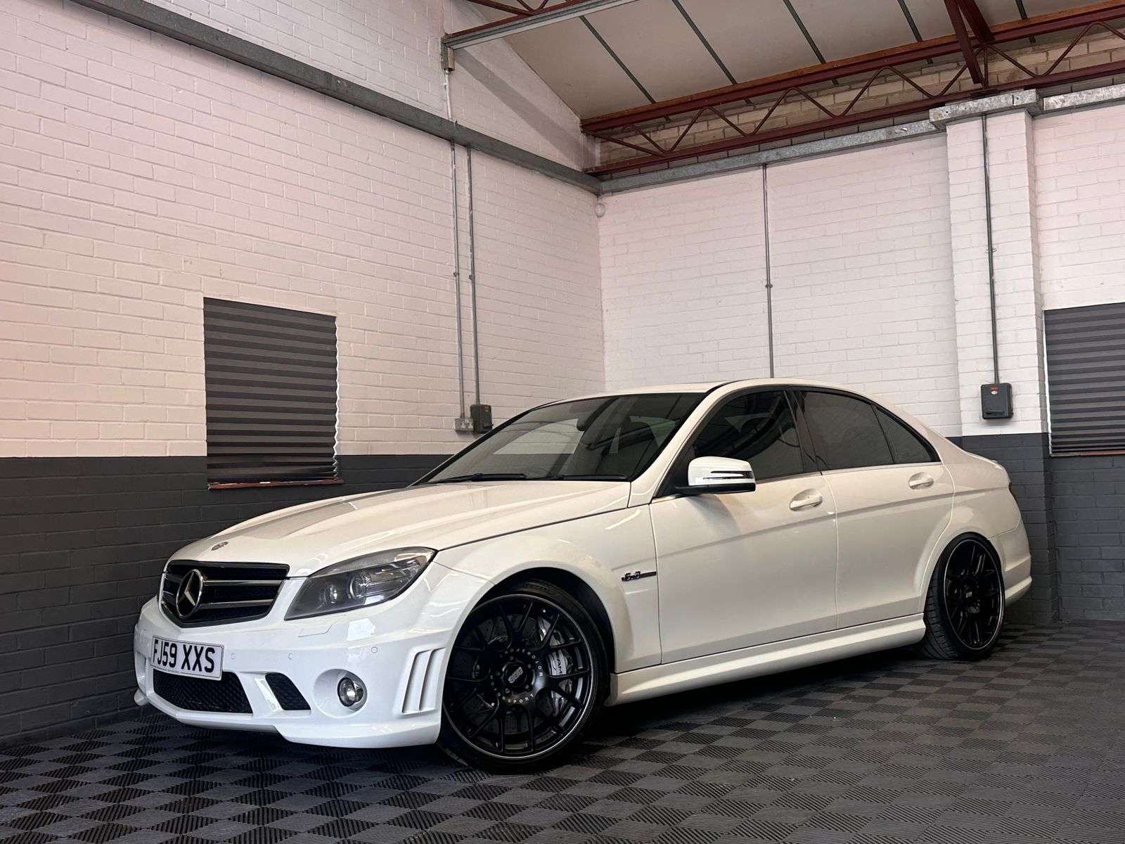 A 2009 MERCEDES-BENZ C CLASS 6.3 C63 V8 AMG Saloon 4dr Petrol G-Tronic Euro 4 (457 ps) A 2009 MERCEDES-BENZ C CLASS 6.3 C63 V8 AMG Saloon 4dr Petrol G-Tronic Euro 4 (457 ps)