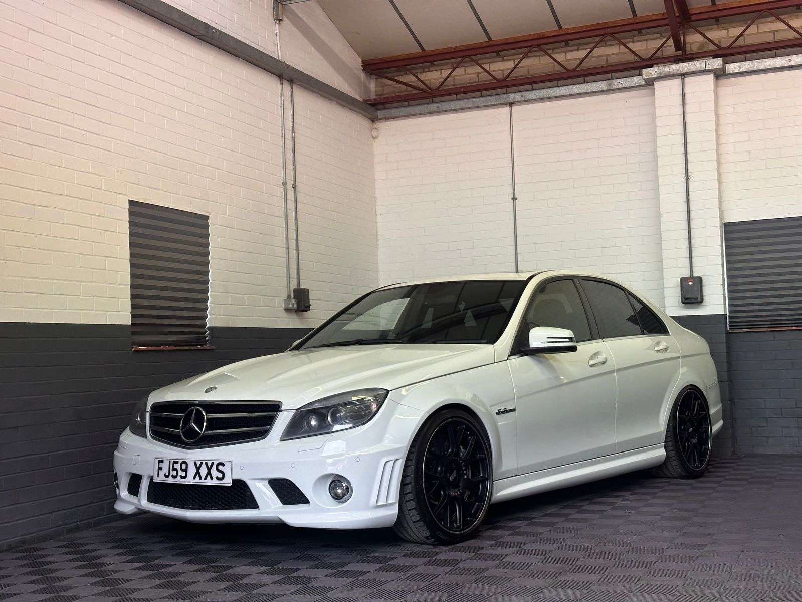 A 2009 MERCEDES-BENZ C CLASS 6.3 C63 V8 AMG Saloon 4dr Petrol G-Tronic Euro 4 (457 ps) A 2009 MERCEDES-BENZ C CLASS 6.3 C63 V8 AMG Saloon 4dr Petrol G-Tronic Euro 4 (457 ps)