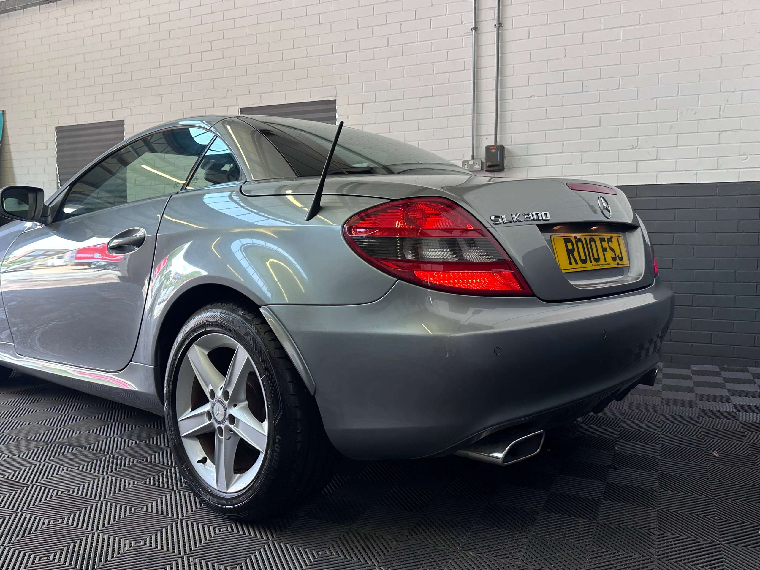 2010 MERCEDES-BENZ SLK 2010 MERCEDES-BENZ SLK