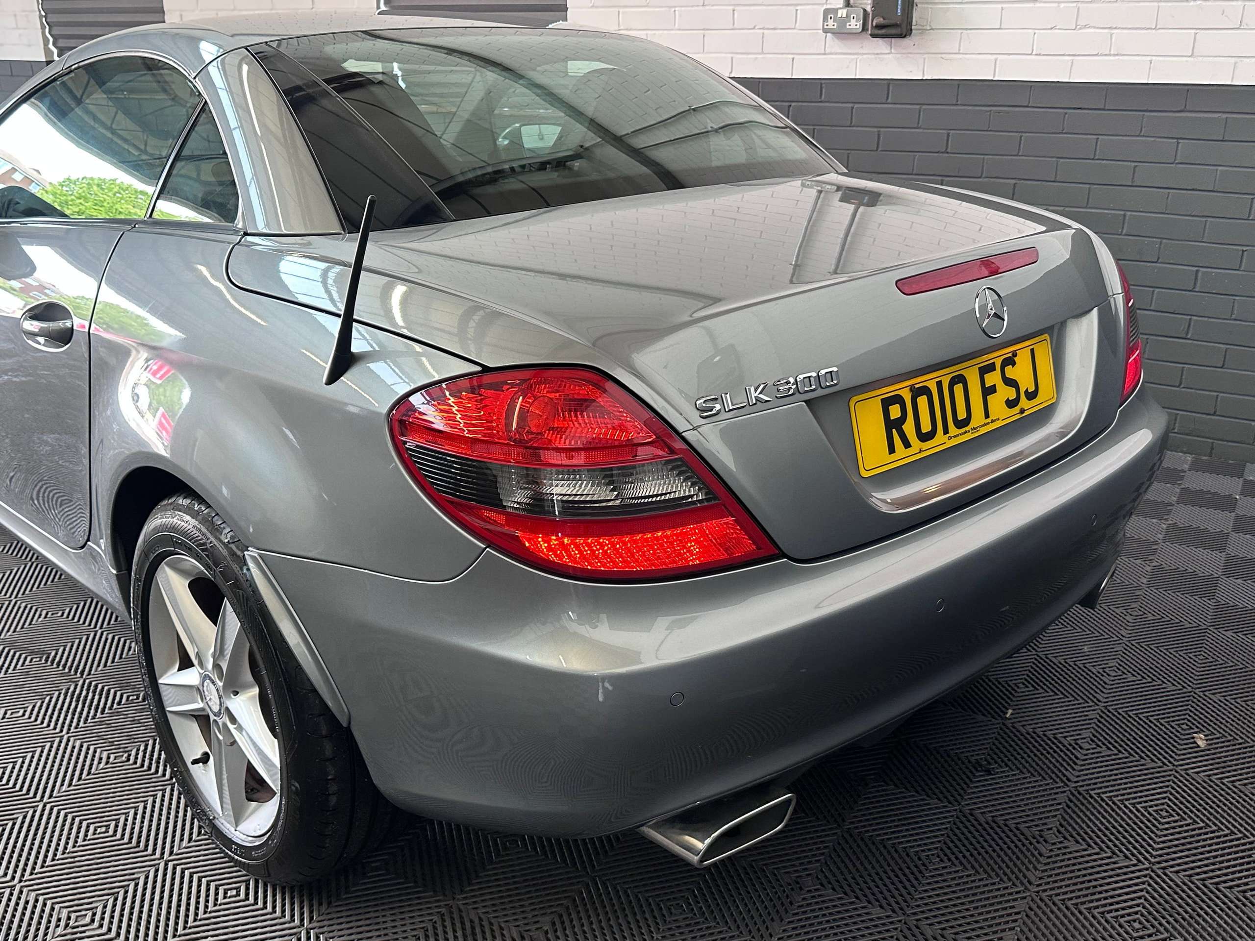 2010 MERCEDES-BENZ SLK 2010 MERCEDES-BENZ SLK