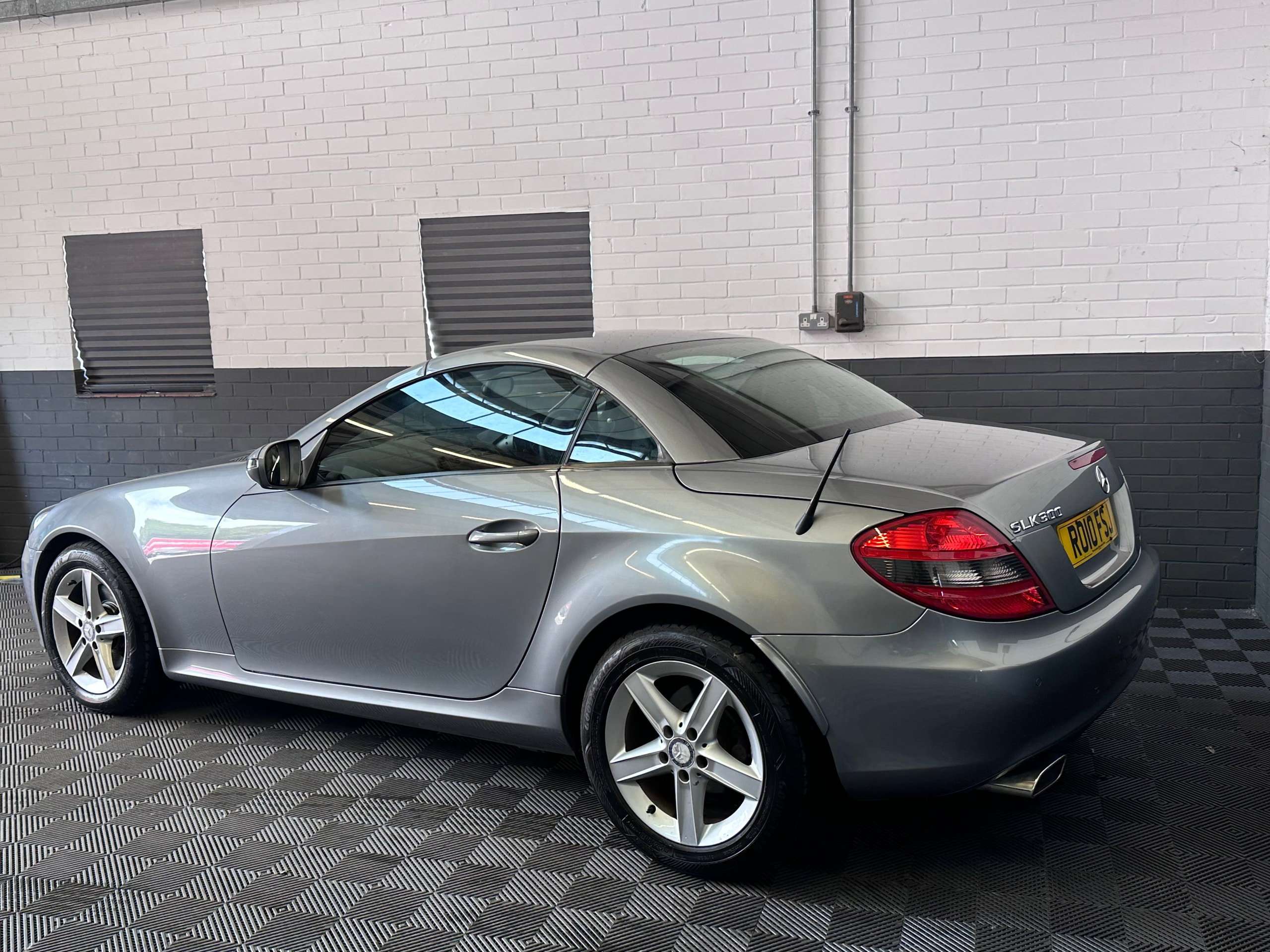 2010 MERCEDES-BENZ SLK 2010 MERCEDES-BENZ SLK