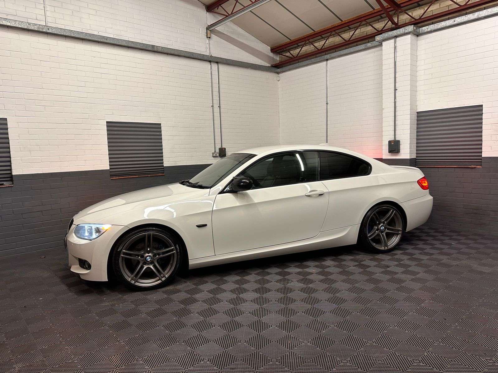 2012 BMW 3 SERIES 2012 BMW 3 SERIES