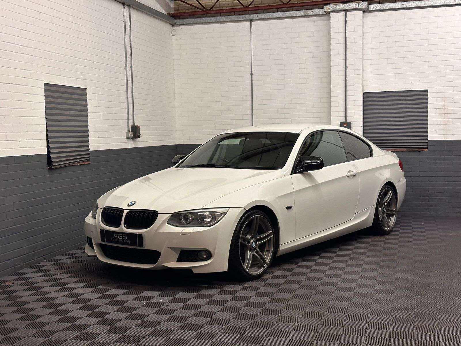 2012 BMW 3 SERIES 2012 BMW 3 SERIES