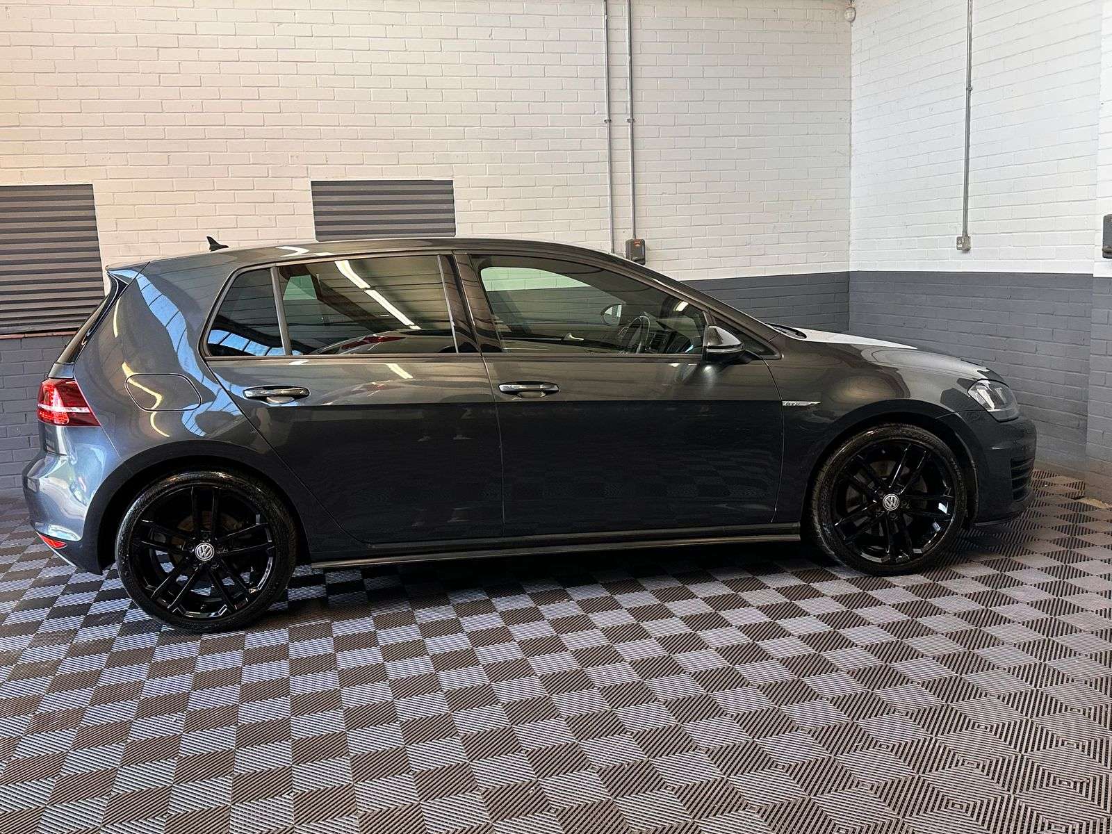 2016 VOLKSWAGEN GOLF 2016 VOLKSWAGEN GOLF