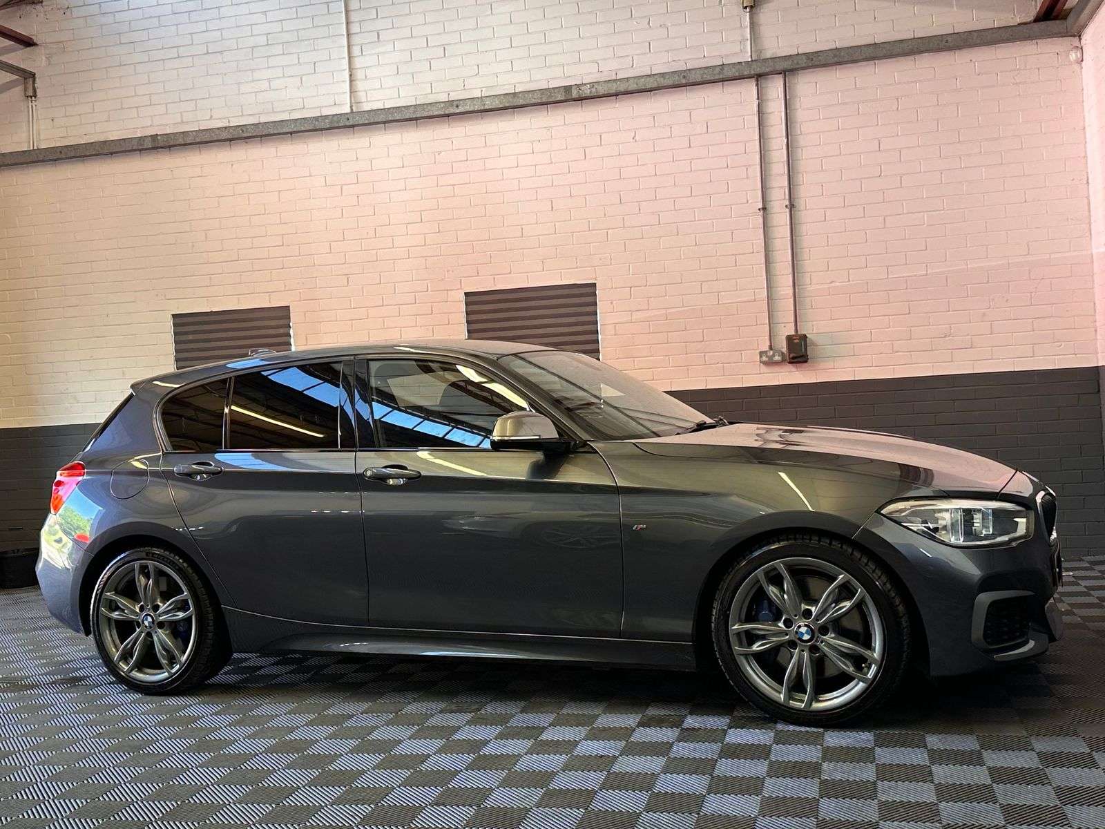 2017 BMW 1 SERIES 2017 BMW 1 SERIES