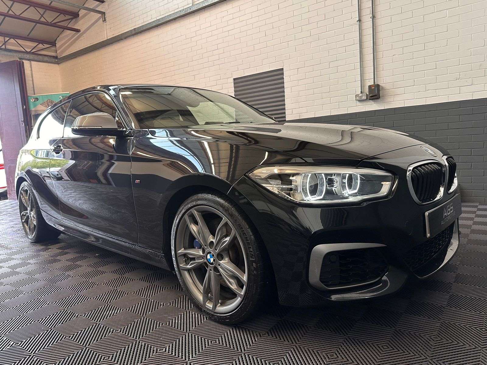 2017 BMW 1 SERIES 2017 BMW 1 SERIES